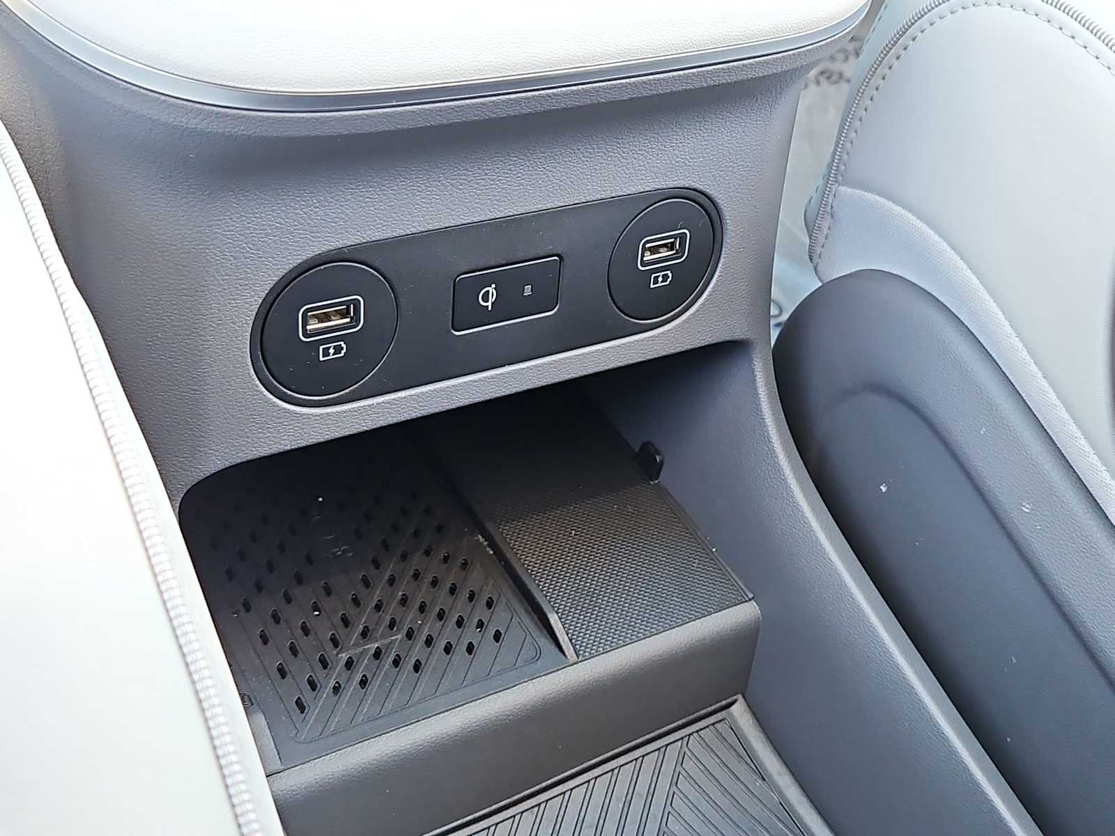 Thumbnail: 2024 Hyundai Ioniq 5 - 30