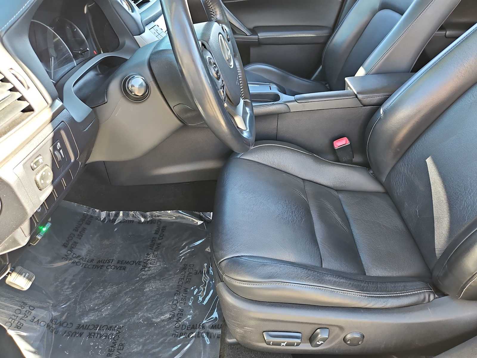 Thumbnail: 2015 Lexus CT - 16