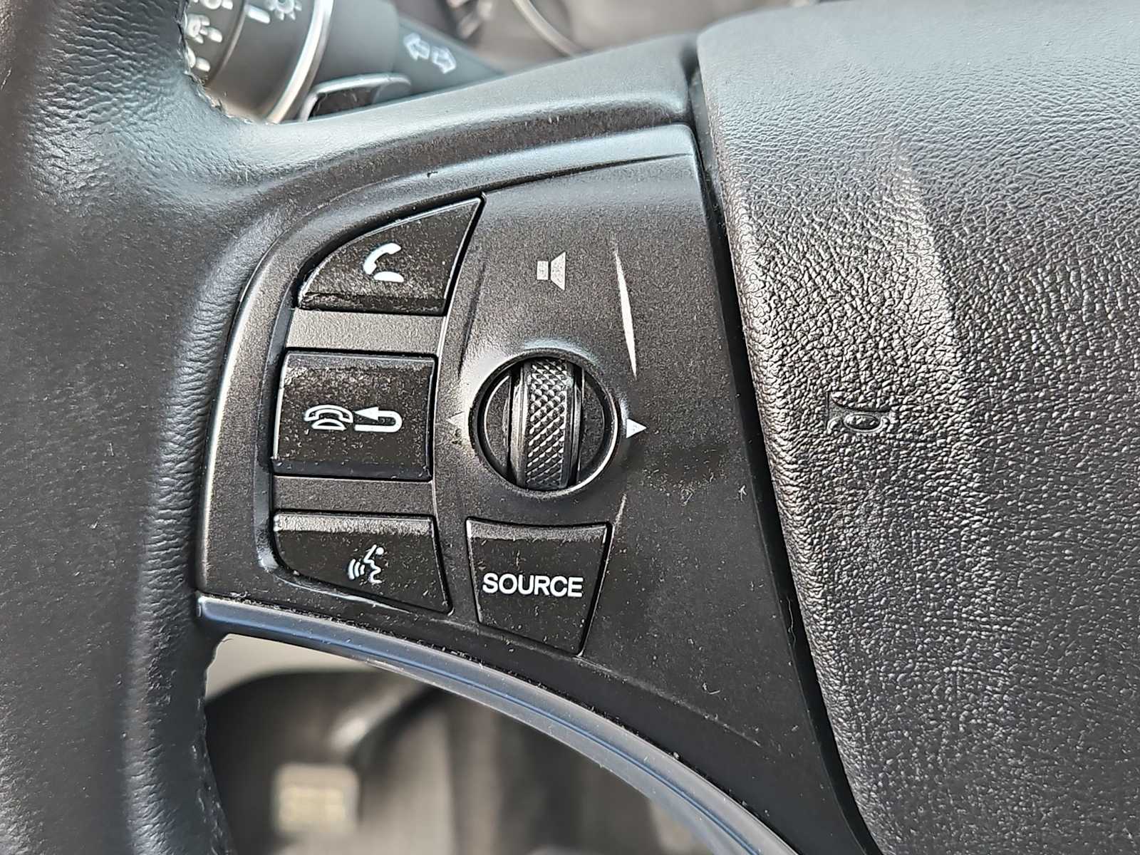 Thumbnail: 2015 Acura MDX - 24