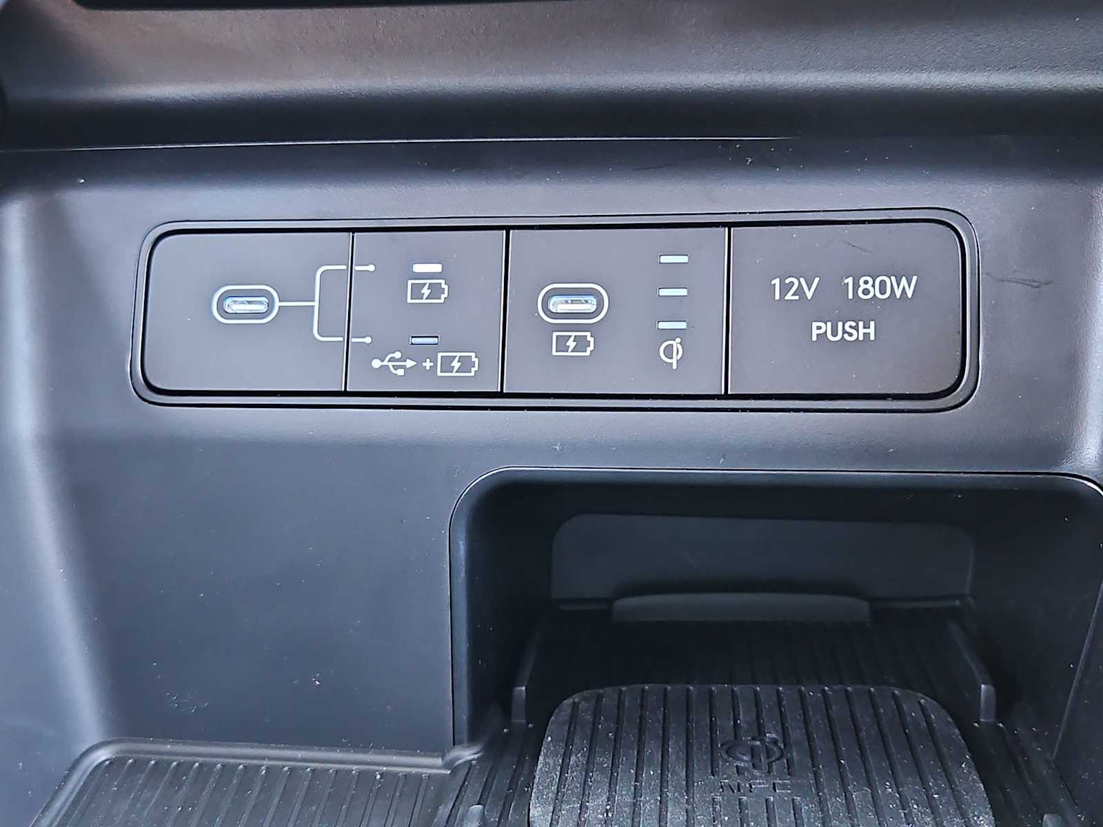 Thumbnail: 2025 Hyundai Santa Cruz - 32