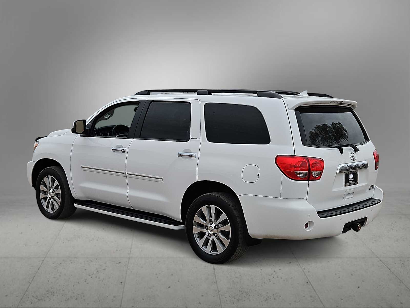 Thumbnail: 2016 Toyota Sequoia - 6