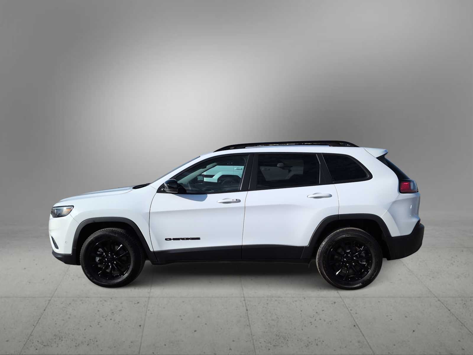 Thumbnail: 2023 Jeep Cherokee - 5