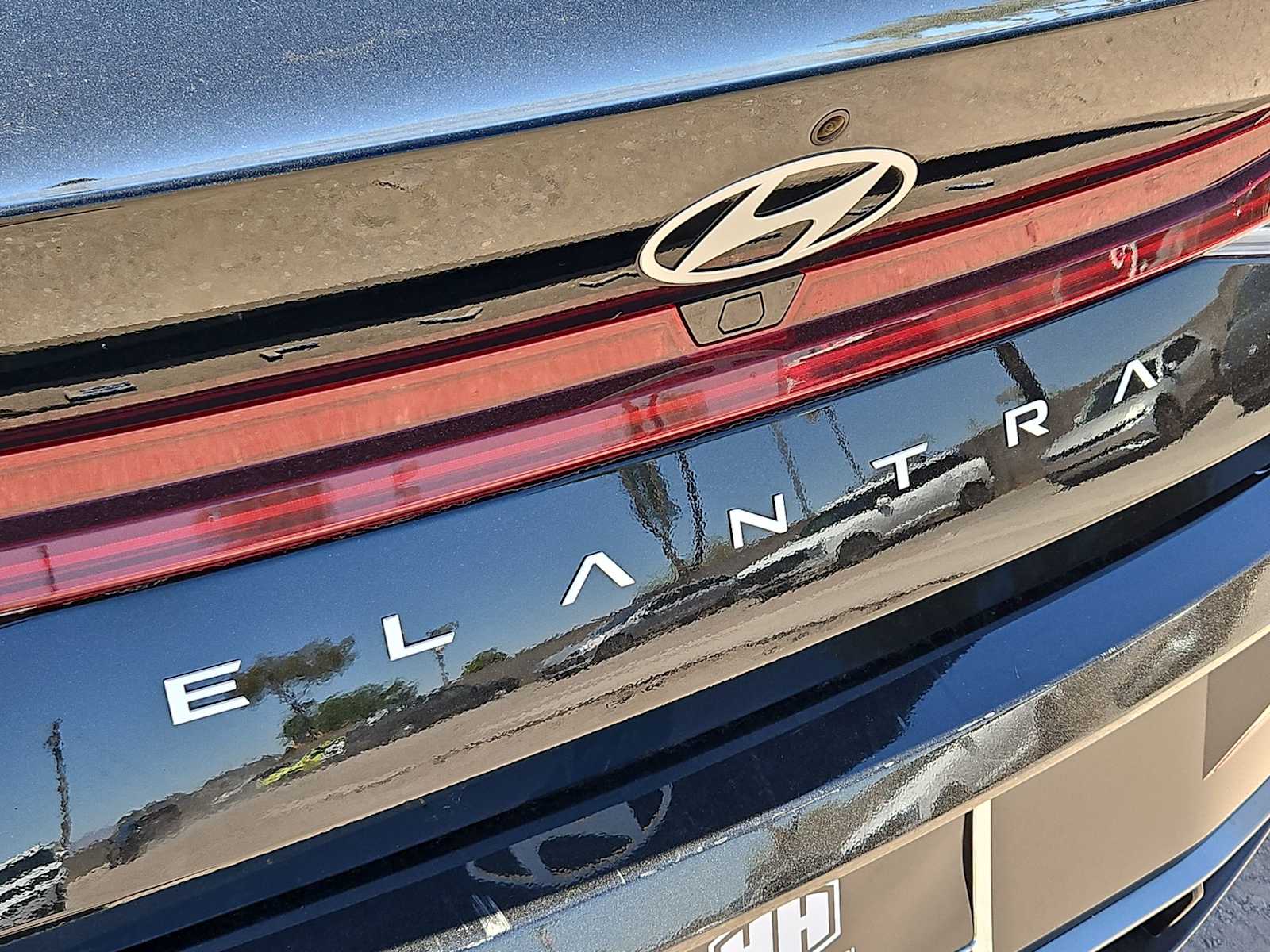 Thumbnail: 2025 Hyundai Elantra - 12