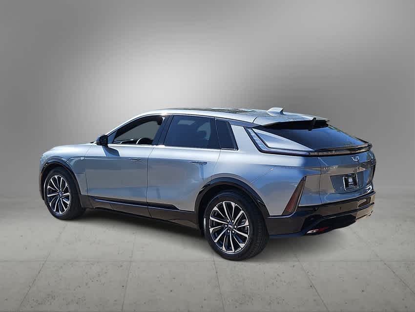 Thumbnail: 2024 Cadillac Lyriq - 6