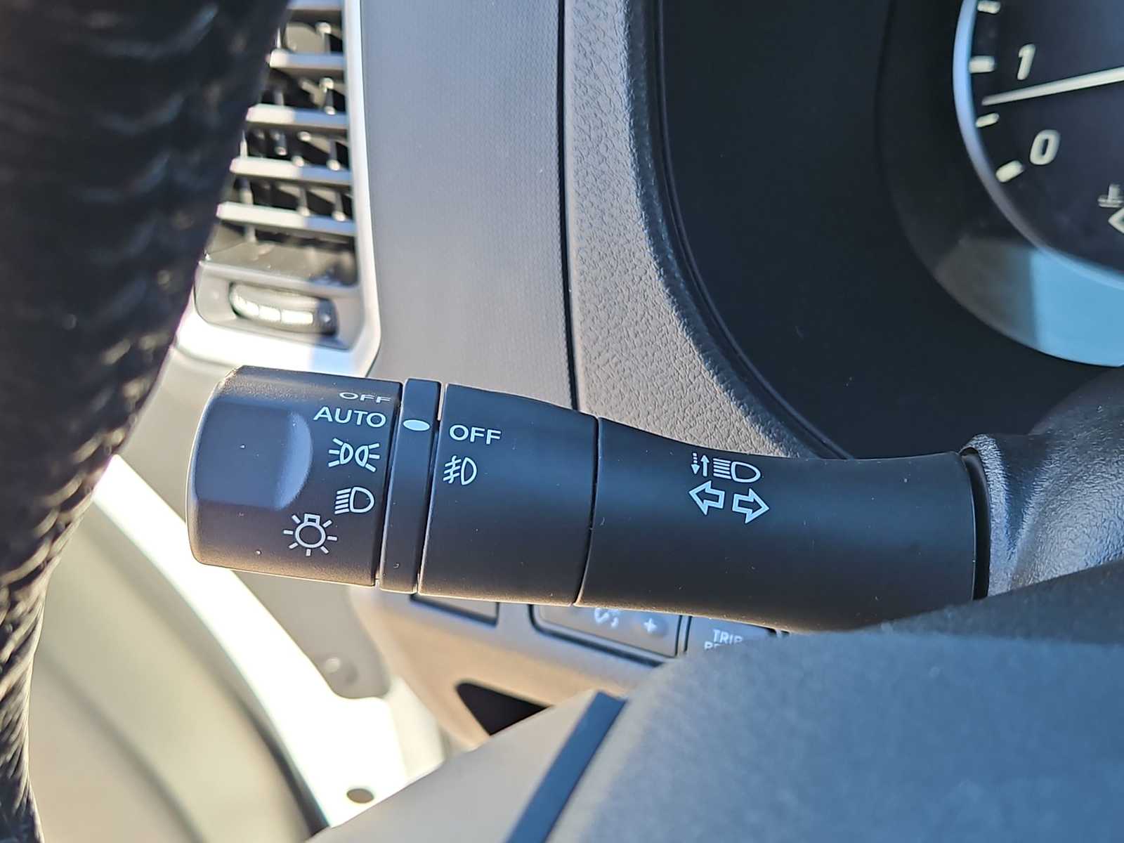 Thumbnail: 2024 Nissan Frontier - 27