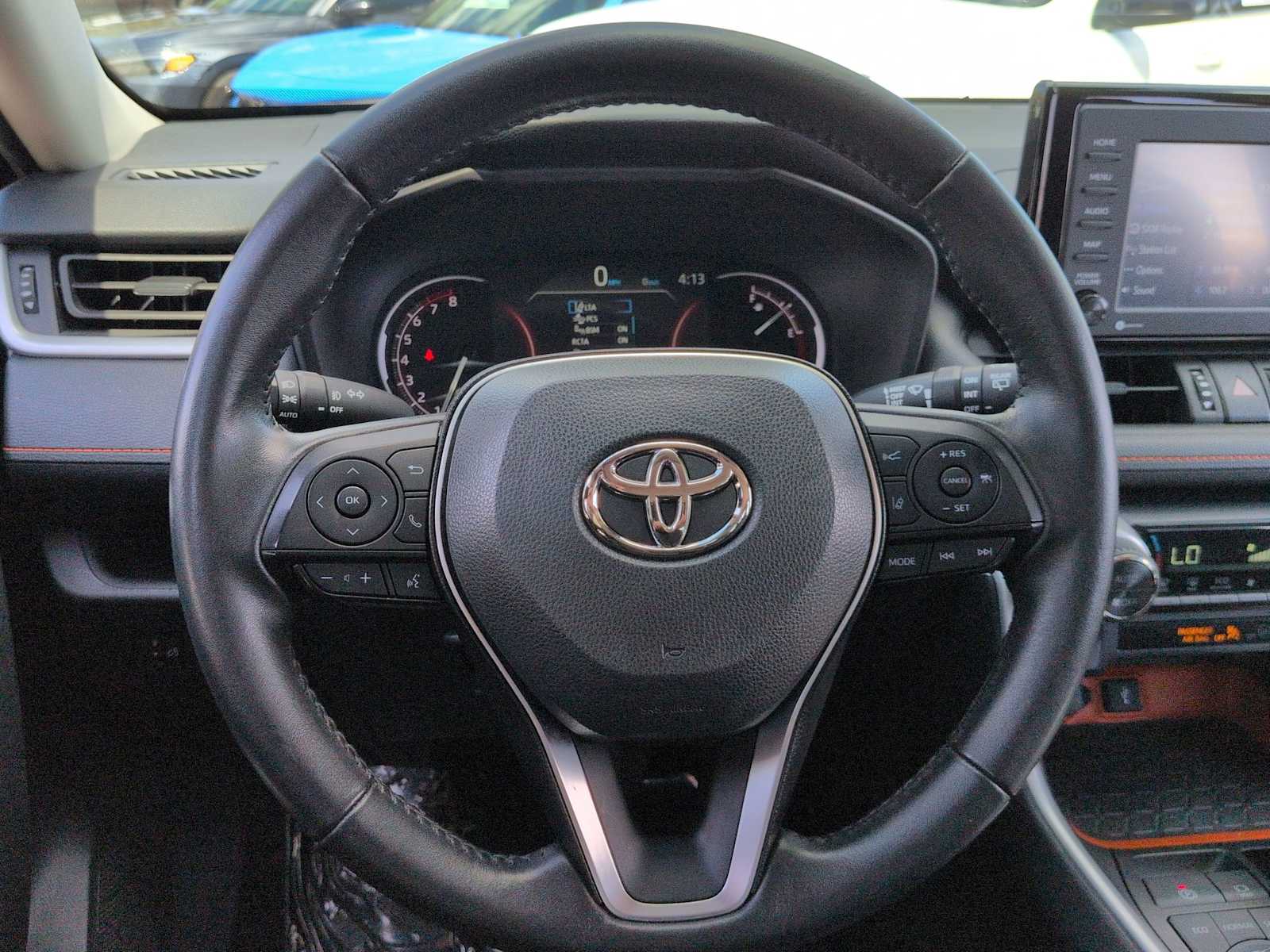 Thumbnail: 2022 Toyota RAV4 - 22