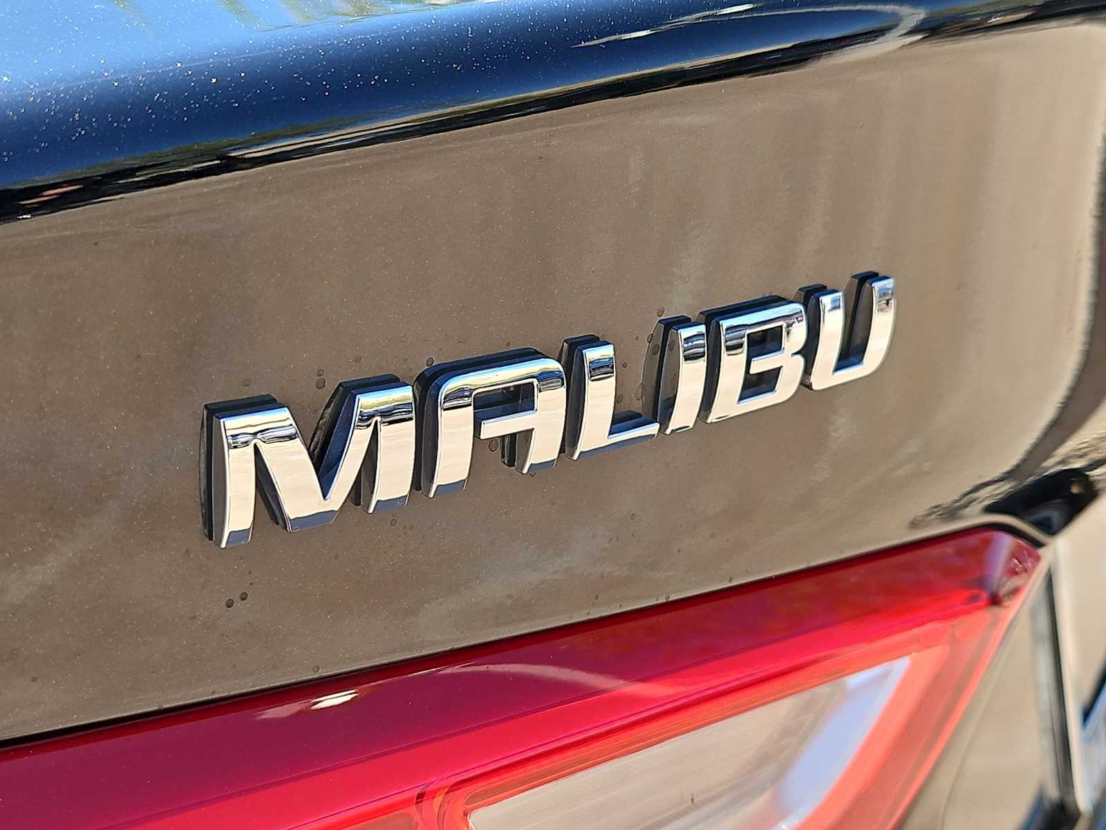 2018 Chevrolet Malibu LS 12