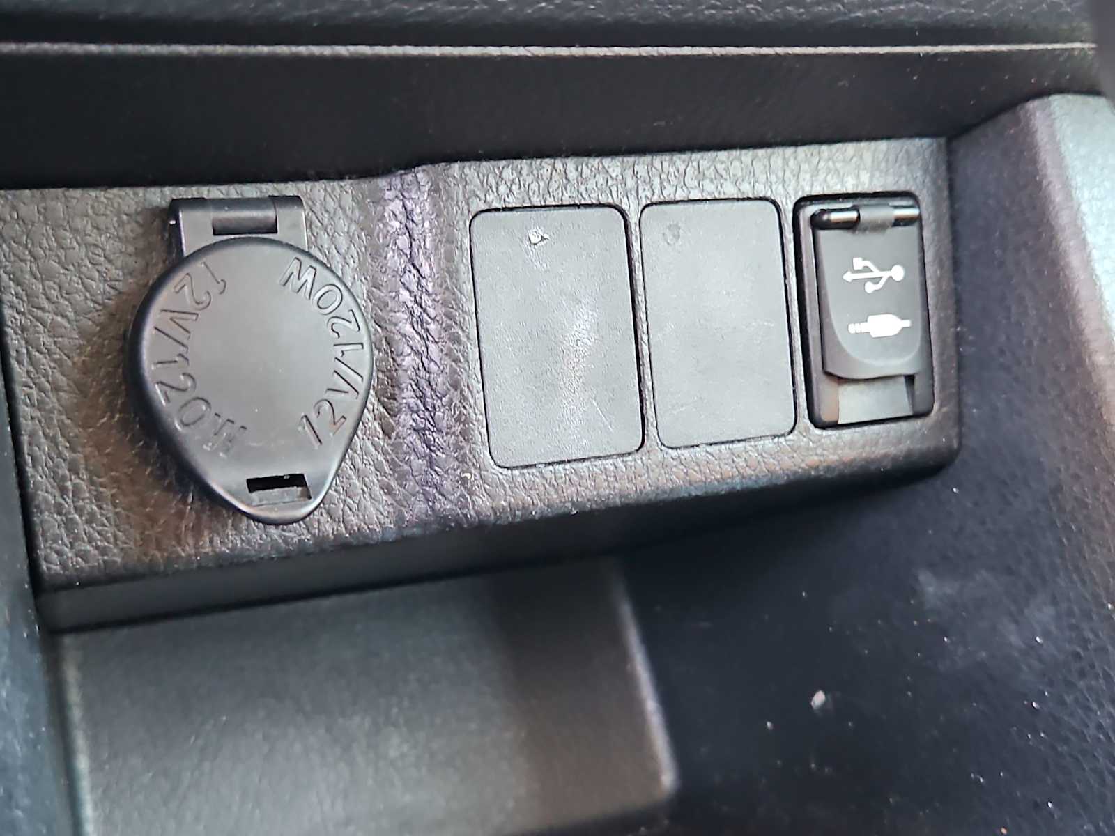 Thumbnail: 2016 Toyota Corolla - 30