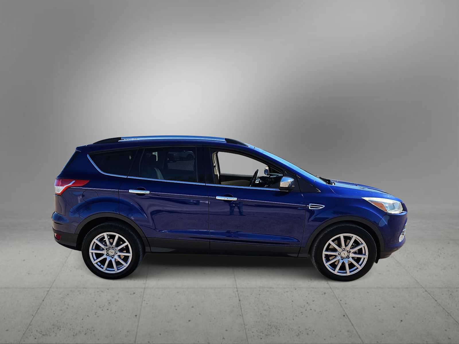 Thumbnail: 2015 Ford Escape - 9
