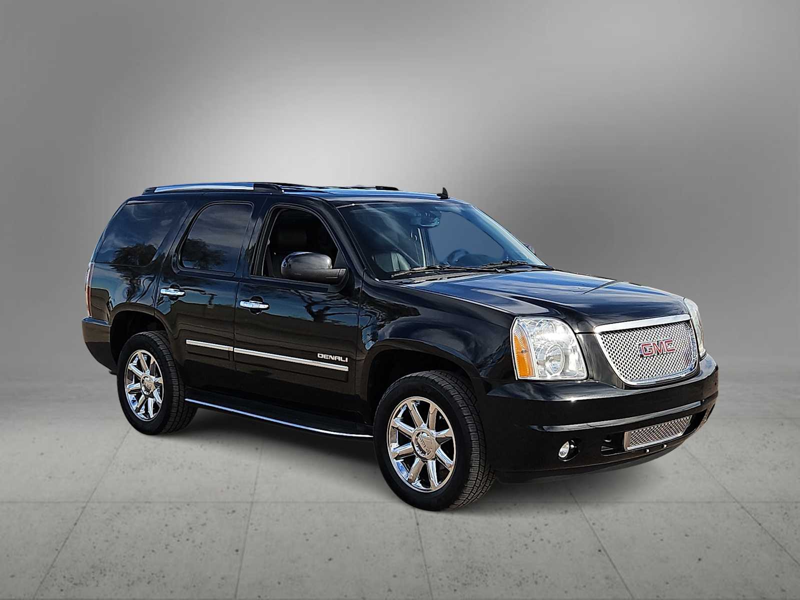 Thumbnail: 2013 GMC Yukon - 2