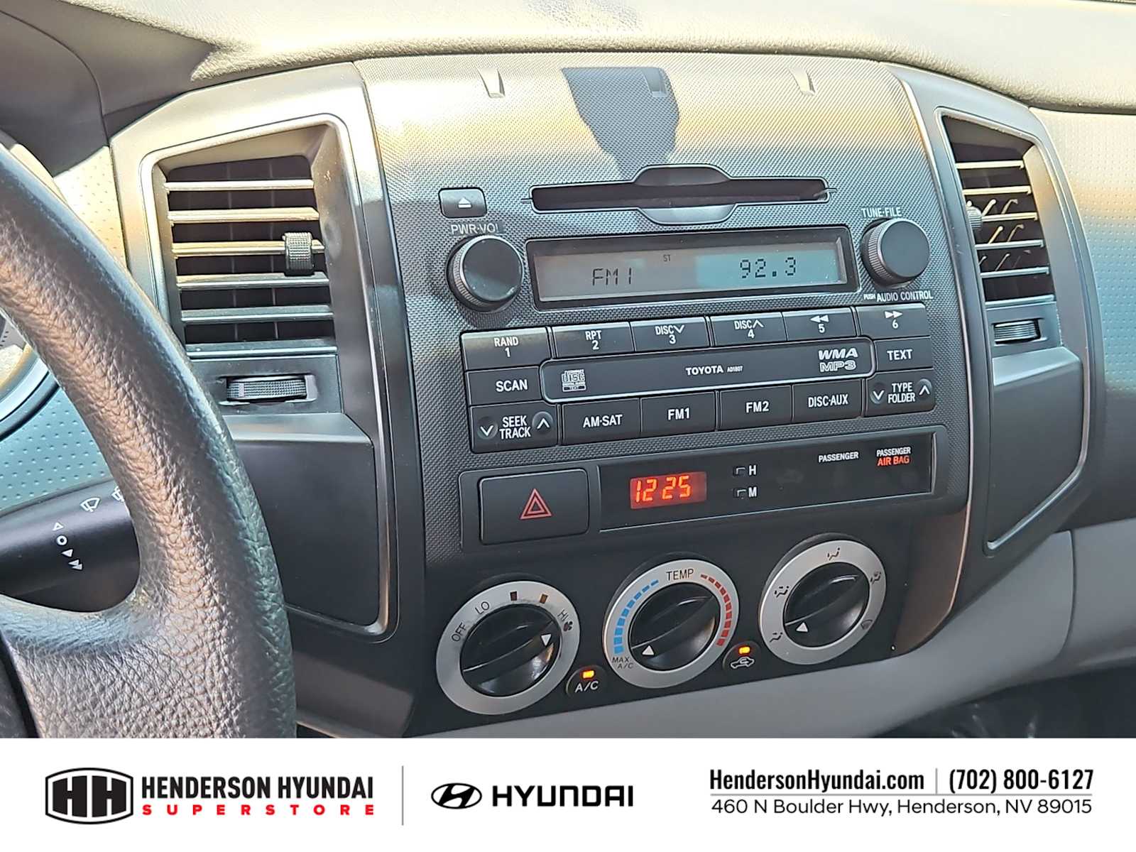 Thumbnail: 2011 Toyota Tacoma - 21