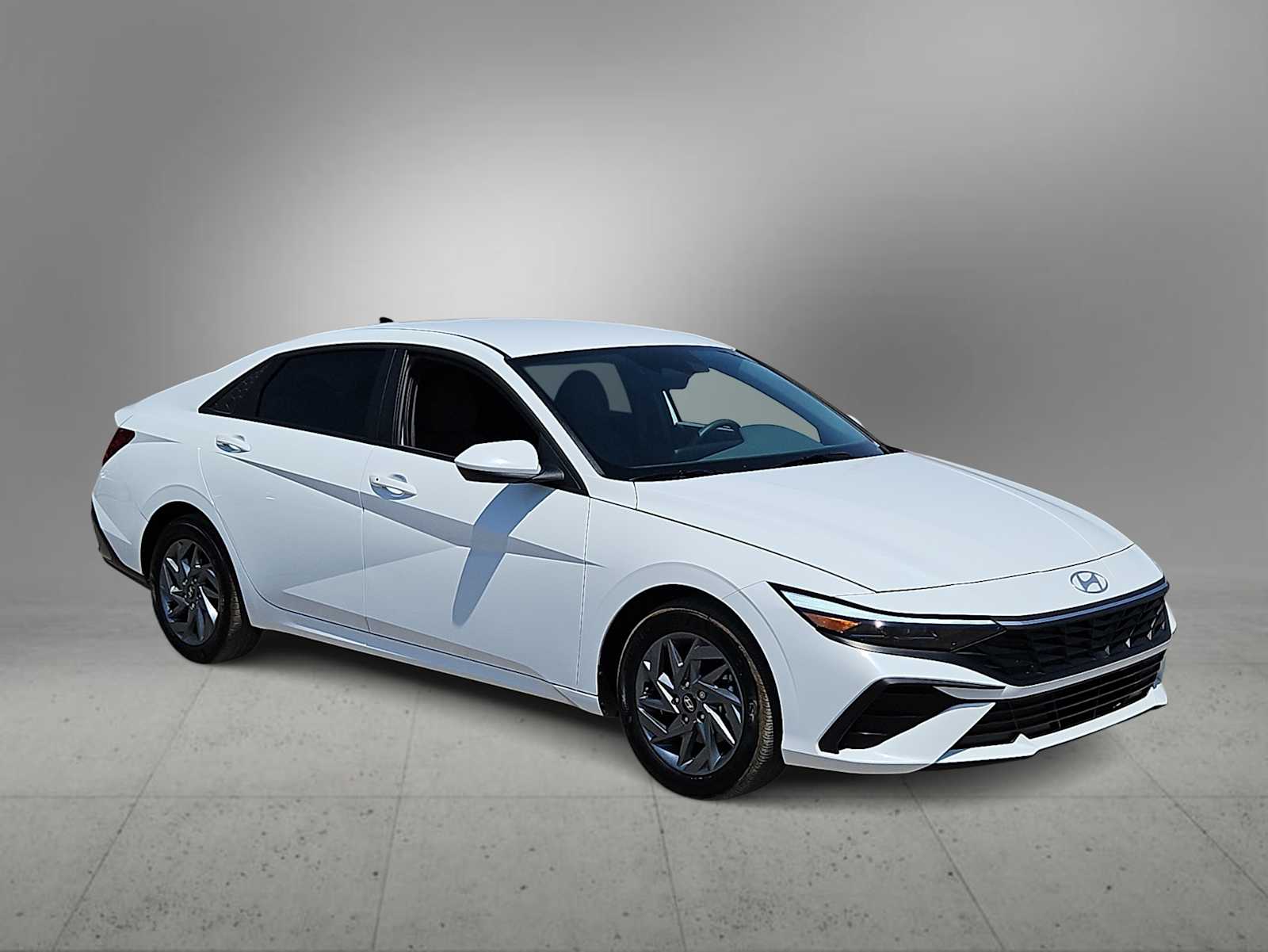 Thumbnail: 2024 Hyundai Elantra - 2