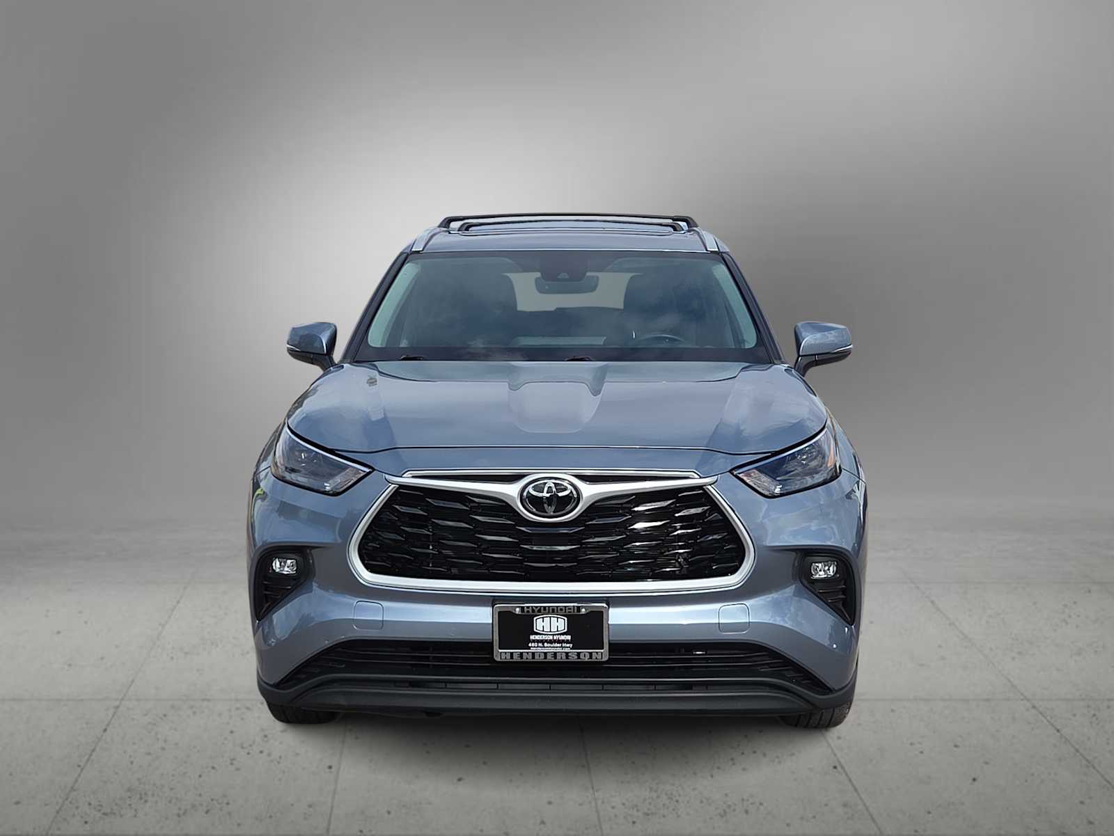 Thumbnail: 2023 Toyota Highlander - 3