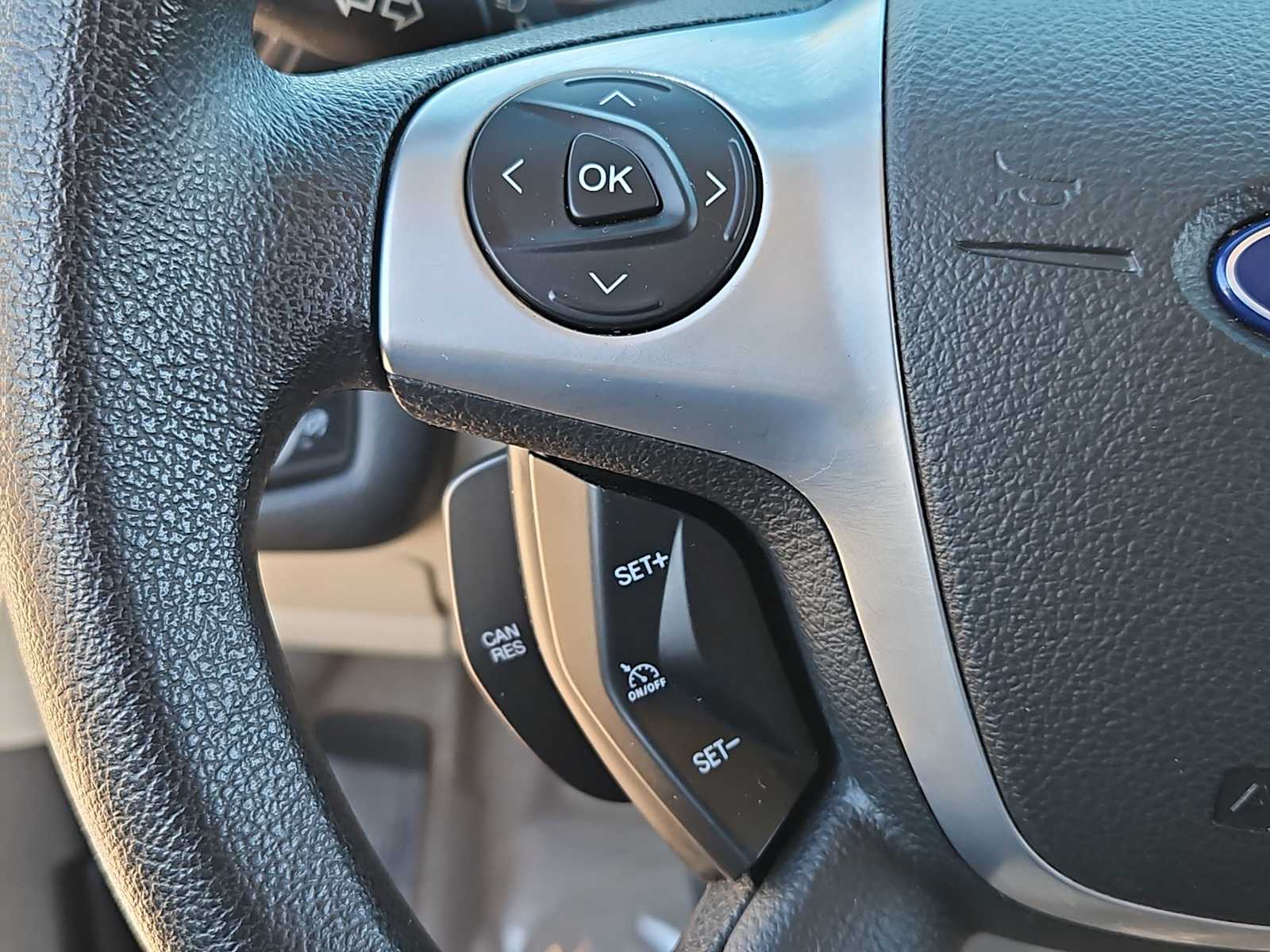 Thumbnail: 2015 Ford Escape - 24