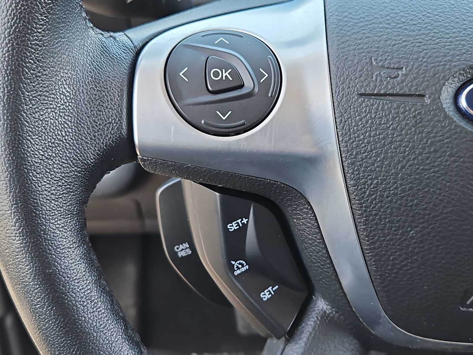 Thumbnail: 2014 Ford Escape - 23