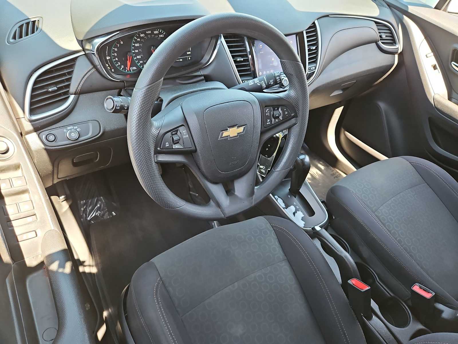 Thumbnail: 2020 Chevrolet Trax - 10