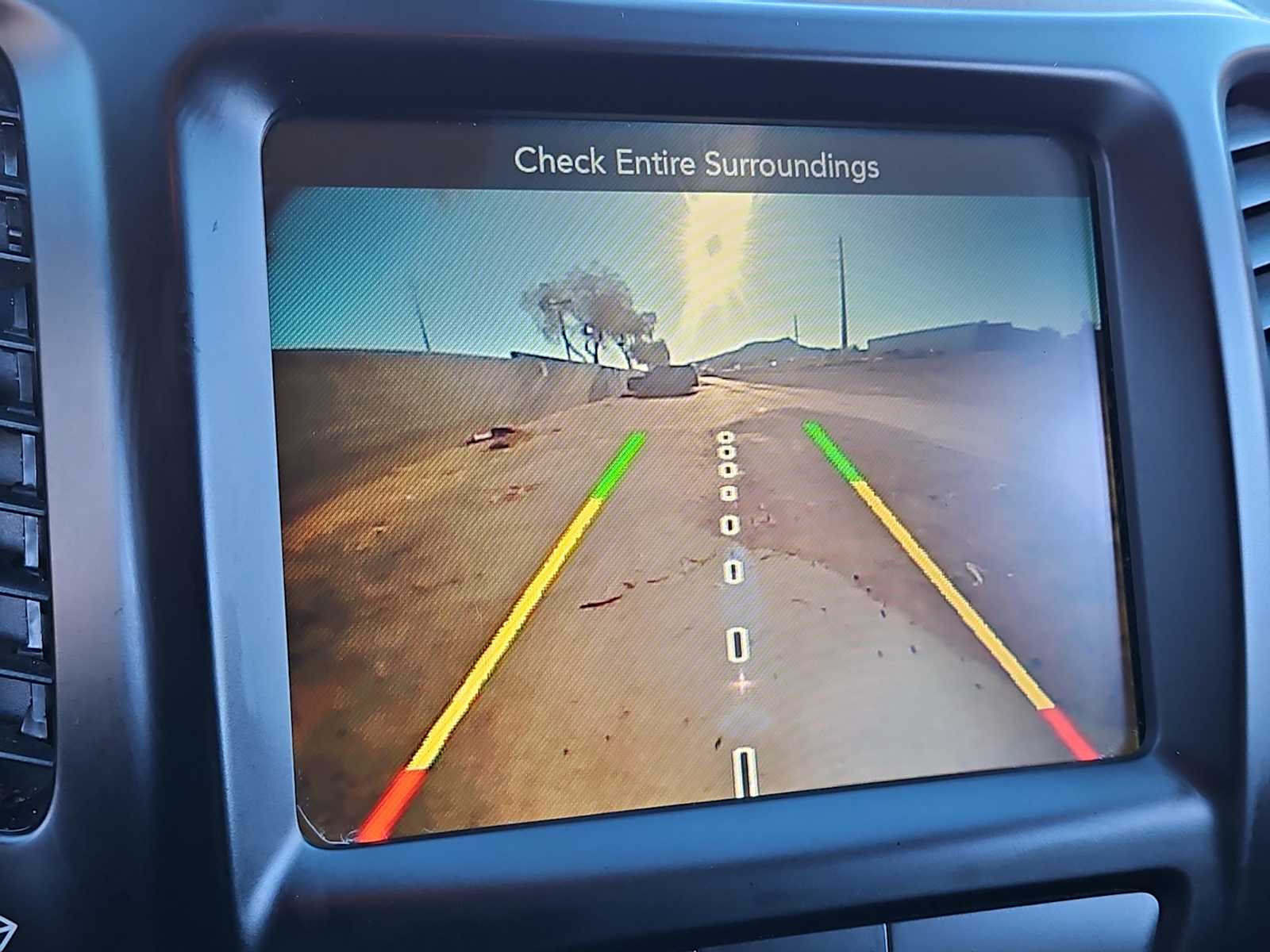 Thumbnail: 2017 Jeep Cherokee - 29