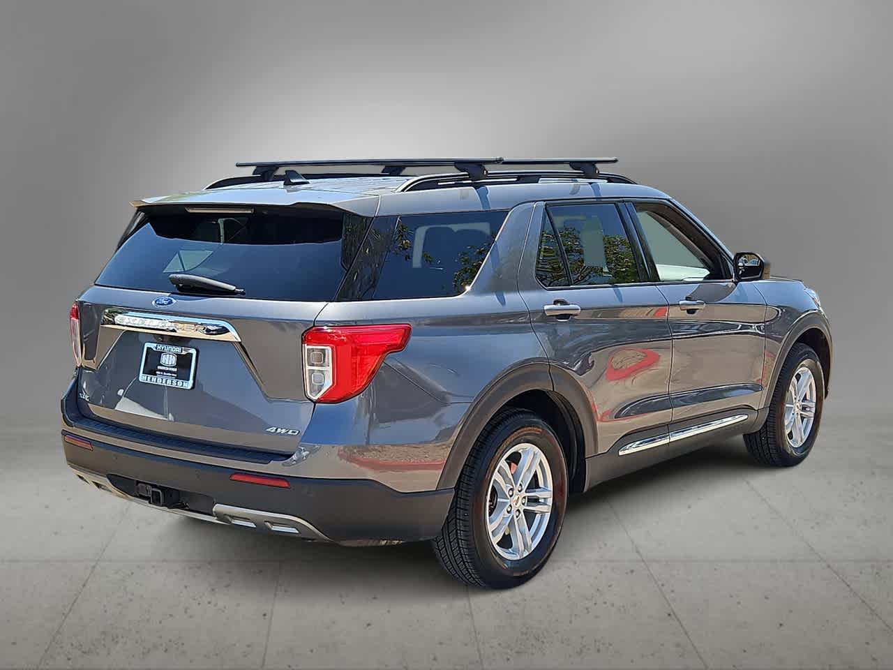 Thumbnail: 2021 Ford Explorer - 8