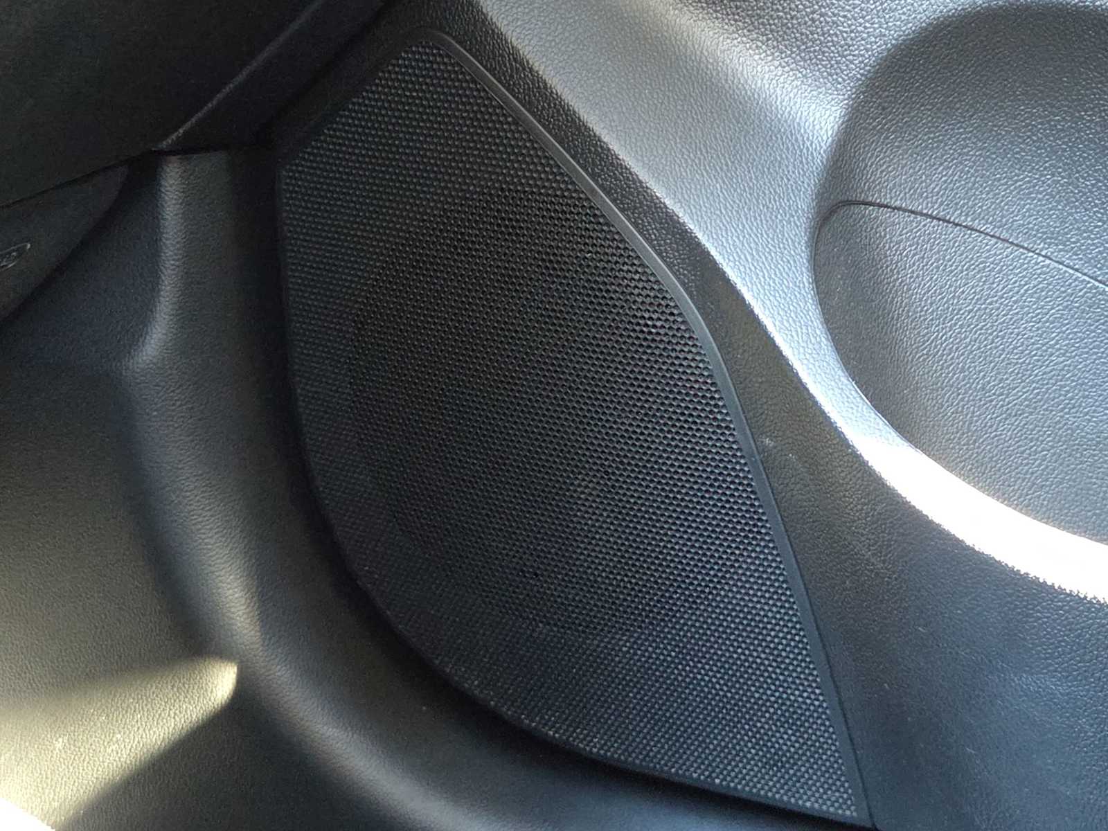 Thumbnail: 2017 Chevrolet Sonic - 30