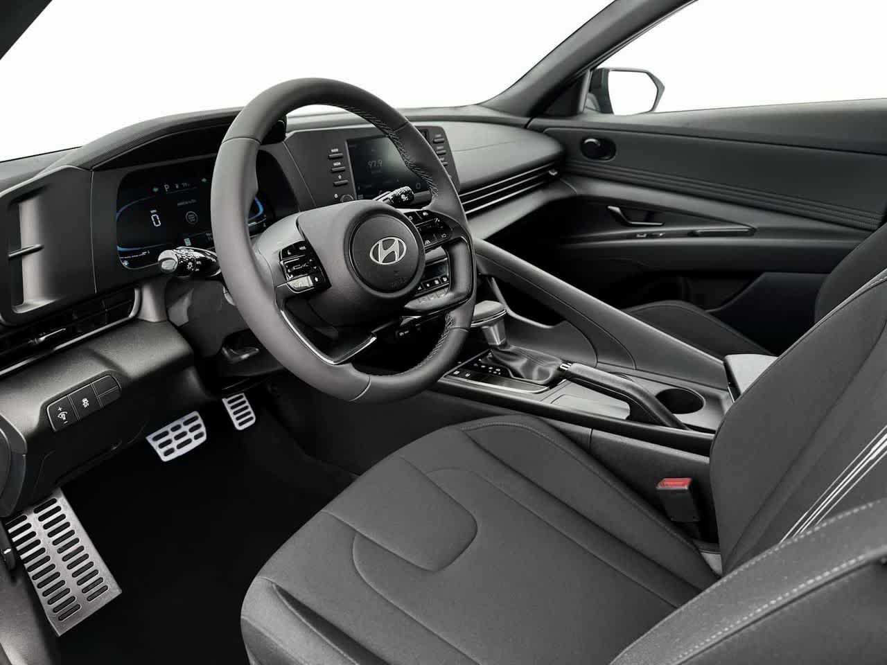 Thumbnail: 2025 Hyundai Elantra - 14