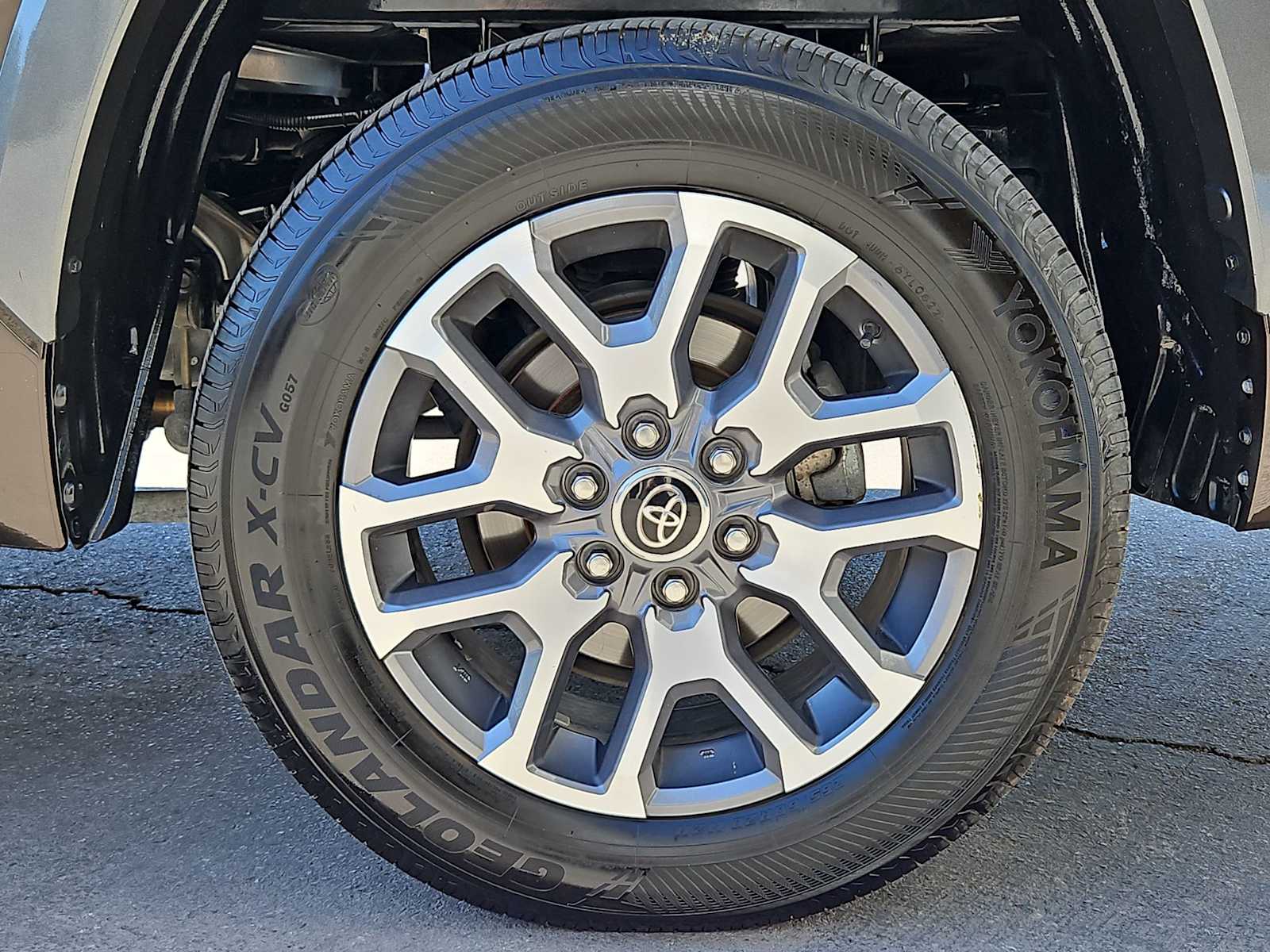 Thumbnail: 2022 Toyota Tundra - 13