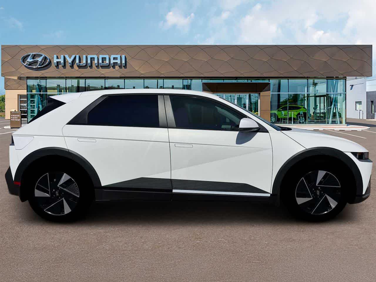 Thumbnail: 2026 Hyundai Ioniq 5 - 9