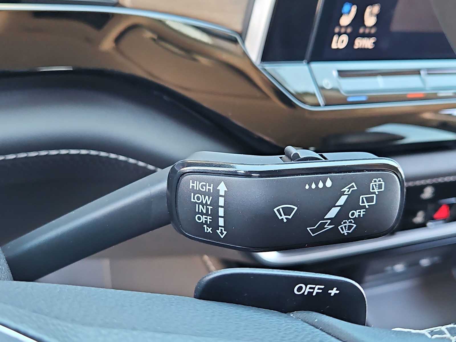 Thumbnail: 2024 Volkswagen Atlas - 25