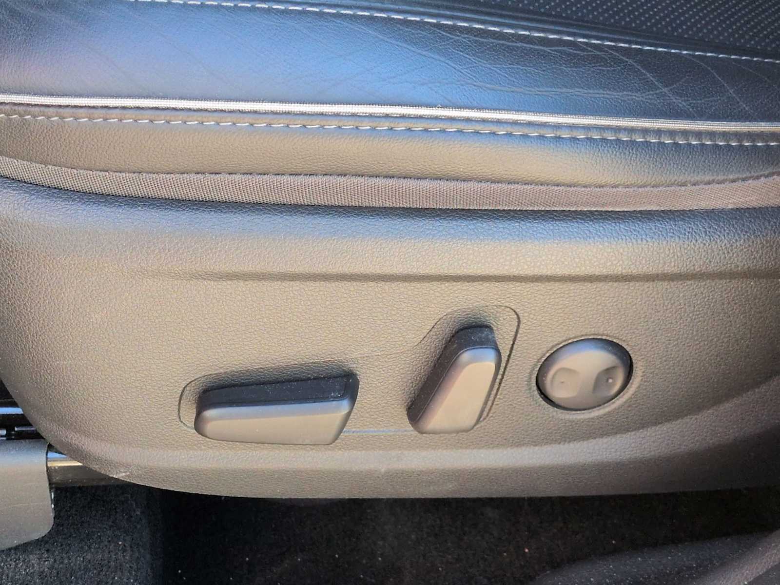 Thumbnail: 2022 Hyundai Santa Fe - 18