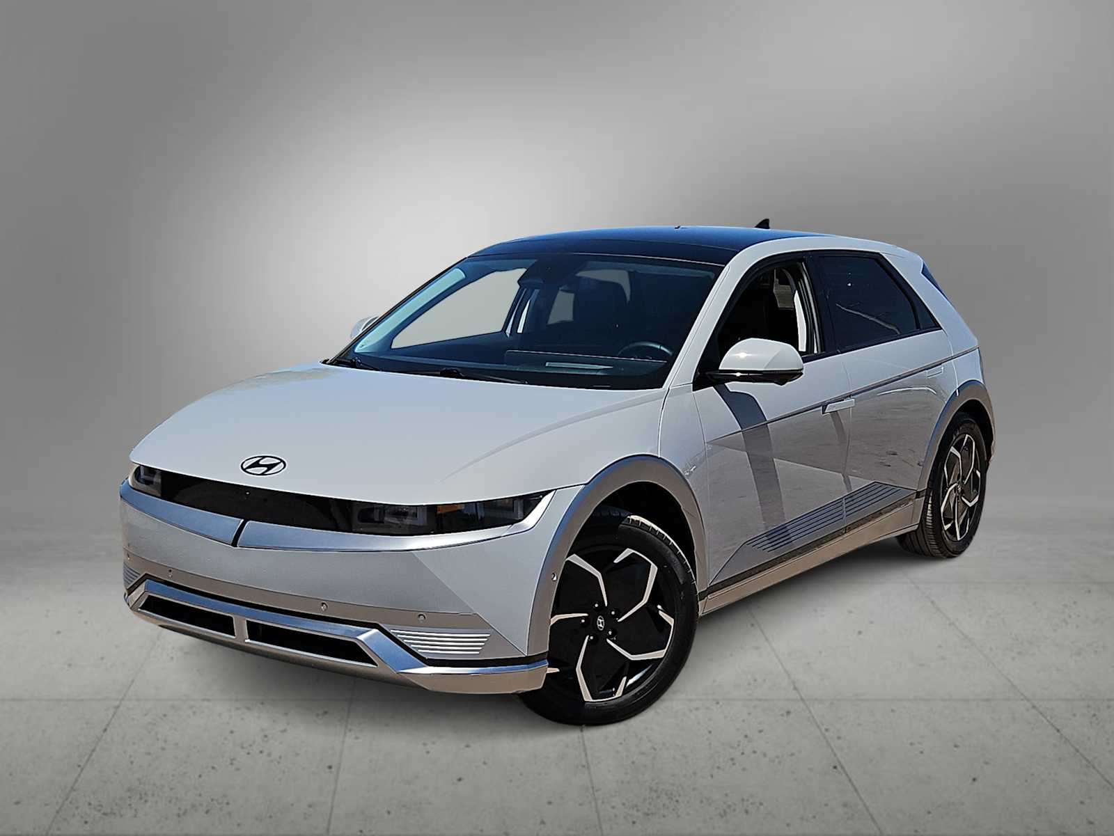 Thumbnail: 2024 Hyundai Ioniq 5 - 1