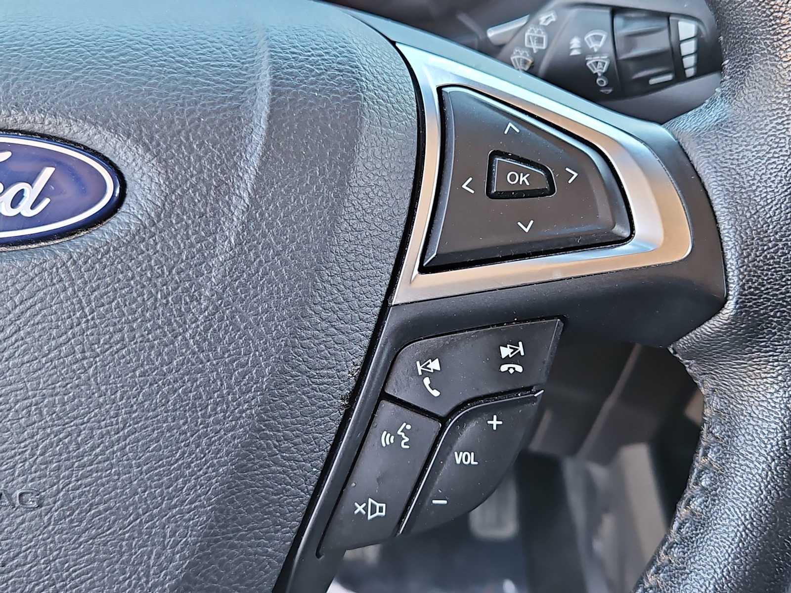 Thumbnail: 2019 Ford Edge - 24
