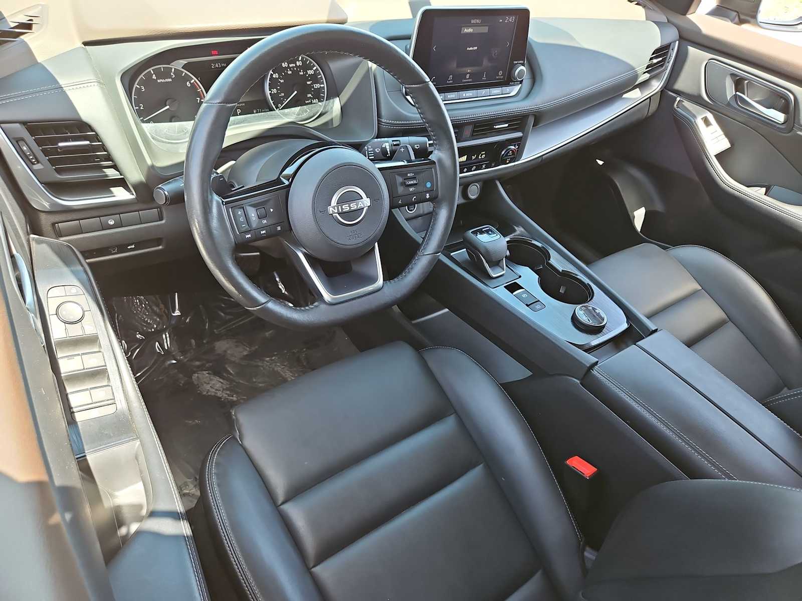 Thumbnail: 2023 Nissan Rogue - 10