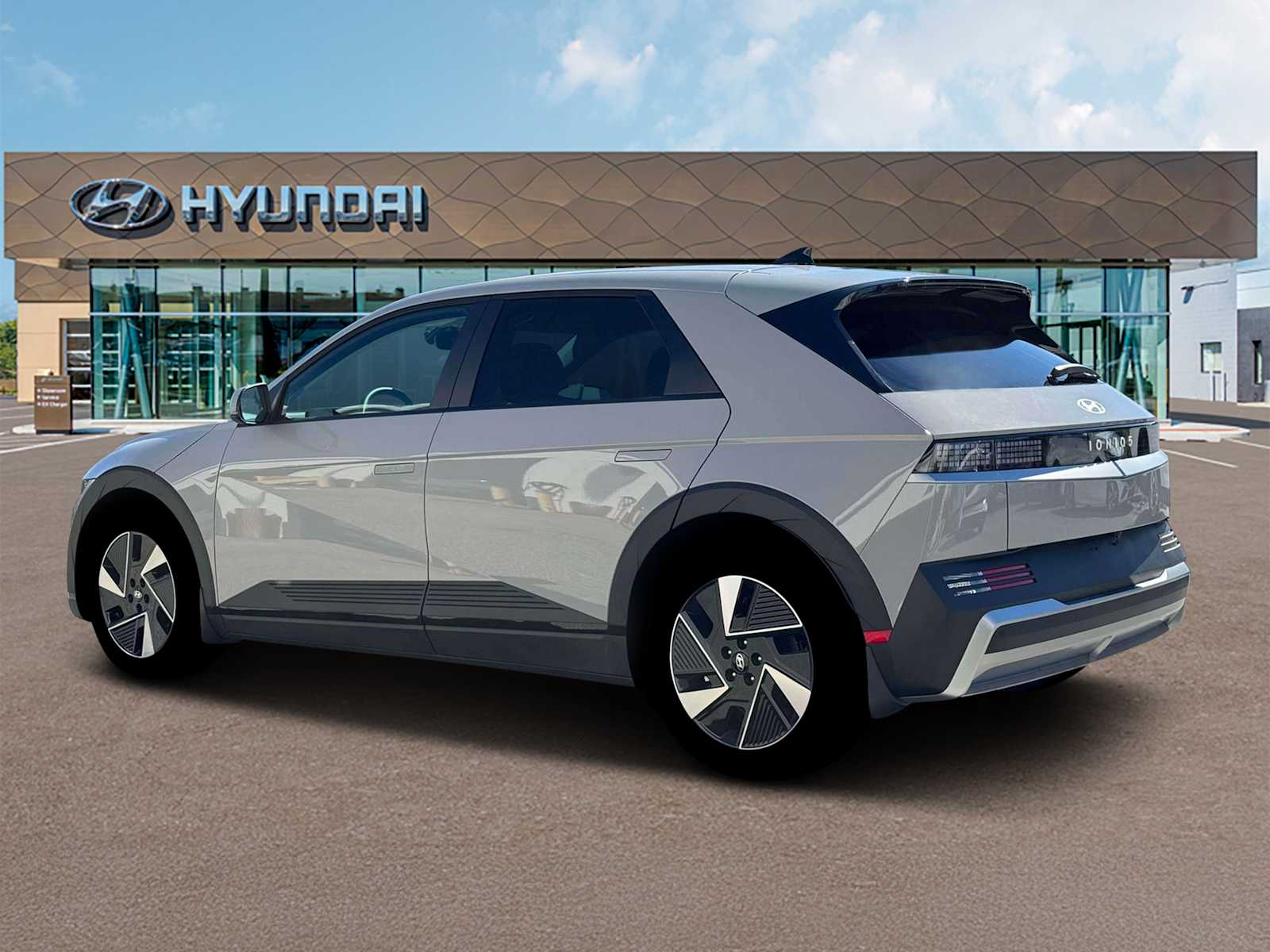 Thumbnail: 2026 Hyundai Ioniq 5 - 4