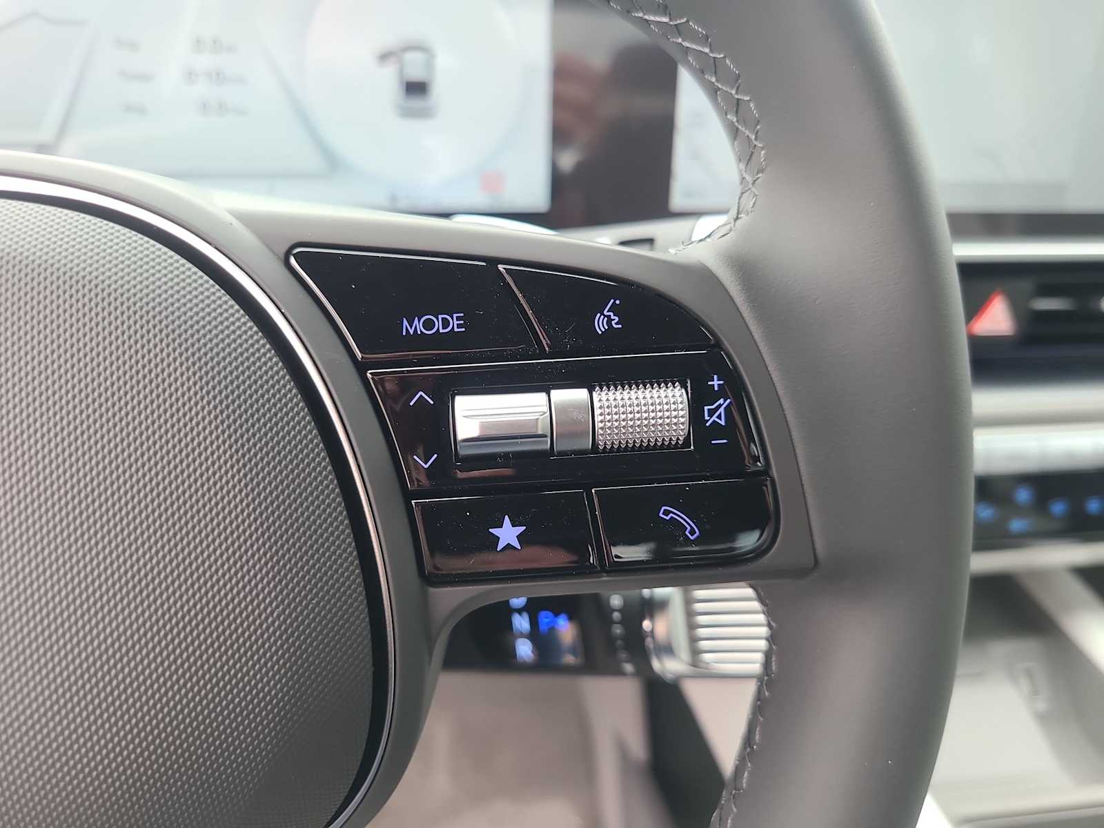 Thumbnail: 2023 Hyundai Ioniq 6 - 30