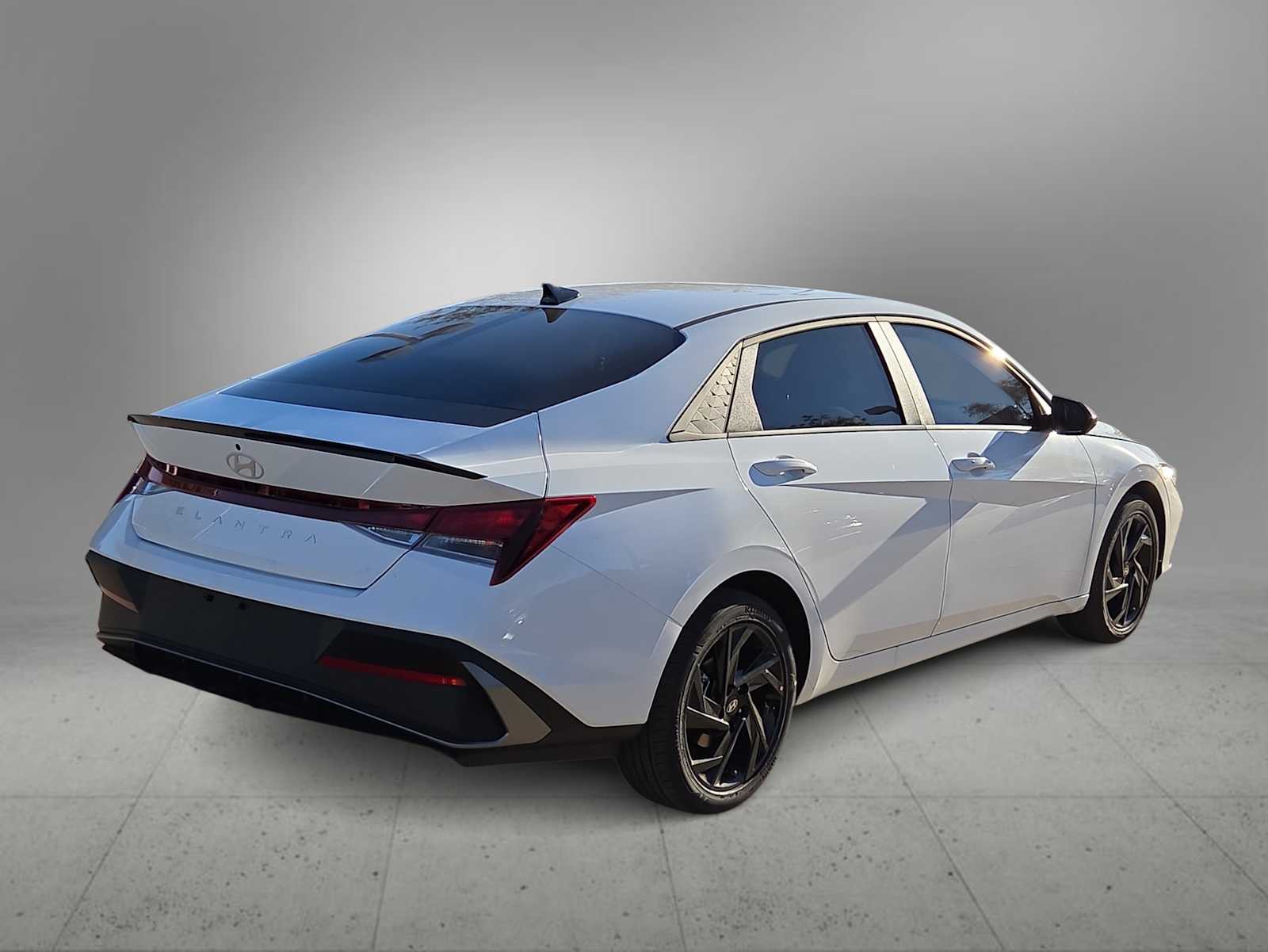 Thumbnail: 2026 Hyundai Elantra - 8