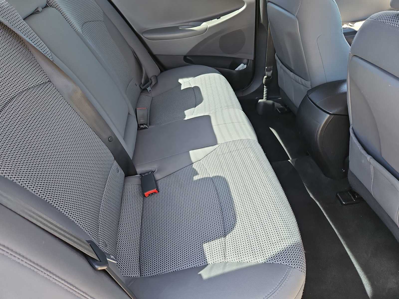 Thumbnail: 2012 Hyundai Sonata - 20