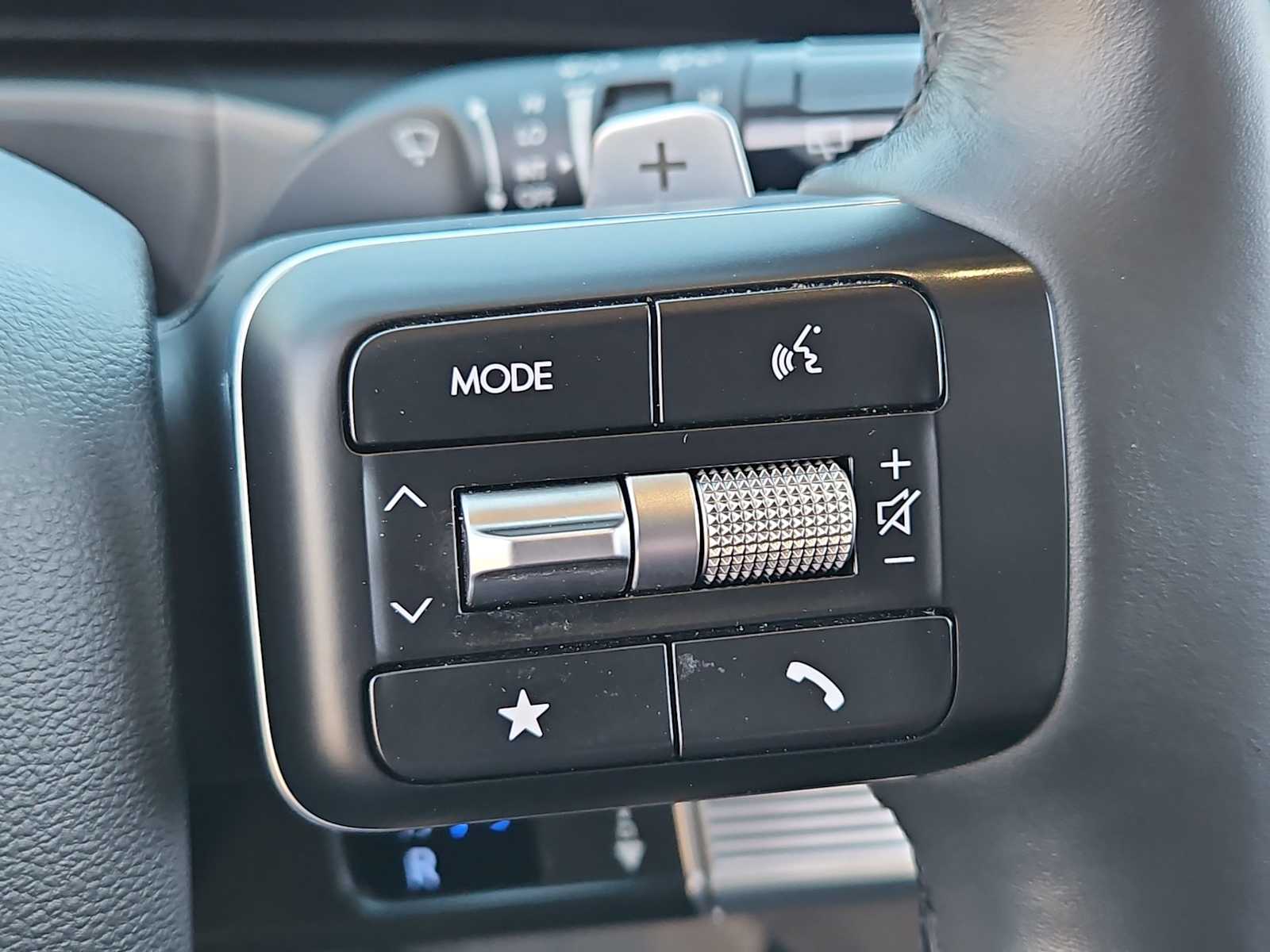 Thumbnail: 2025 Hyundai Santa Fe - 24