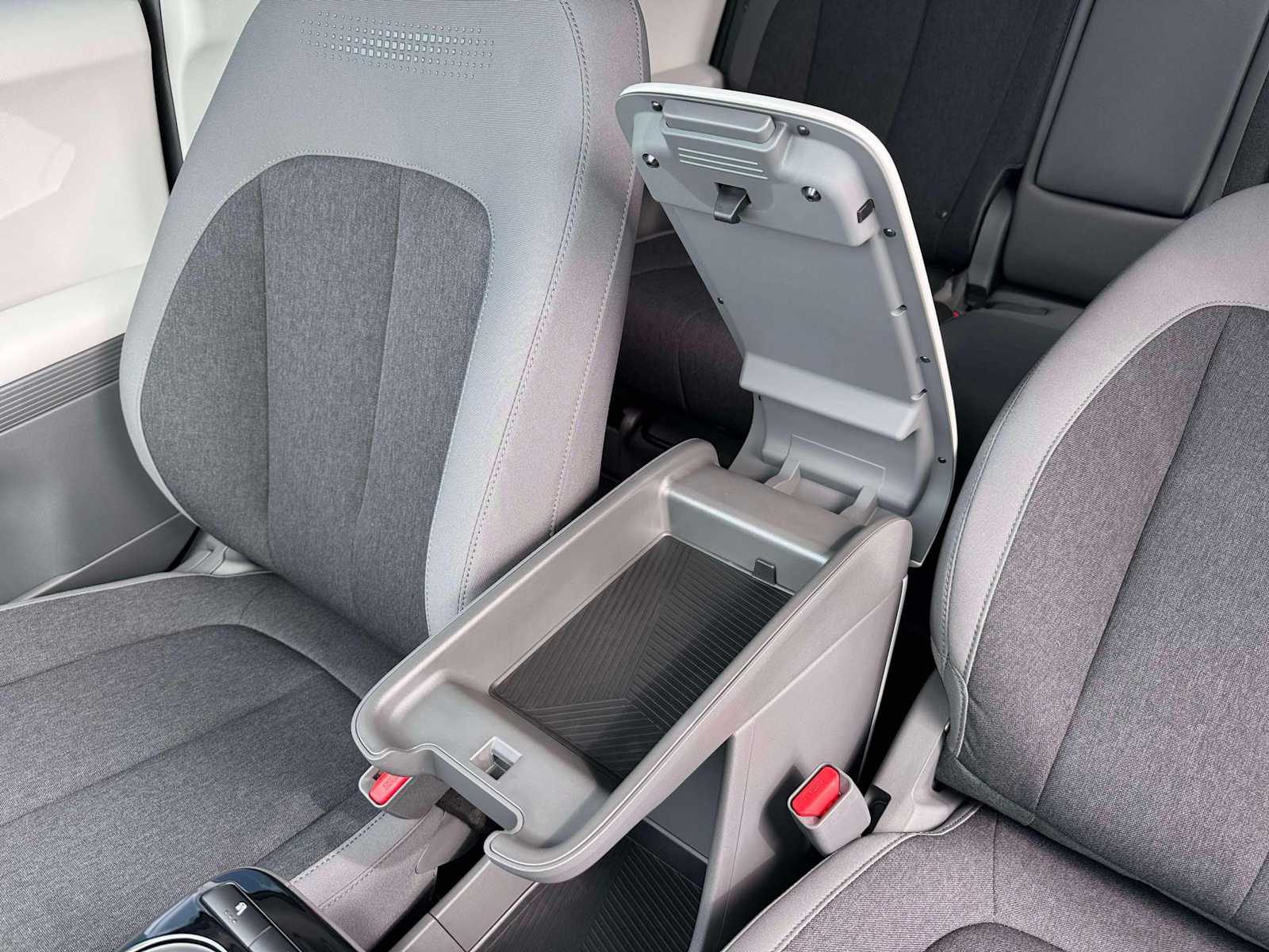 Thumbnail: 2026 Hyundai Ioniq 5 - 18