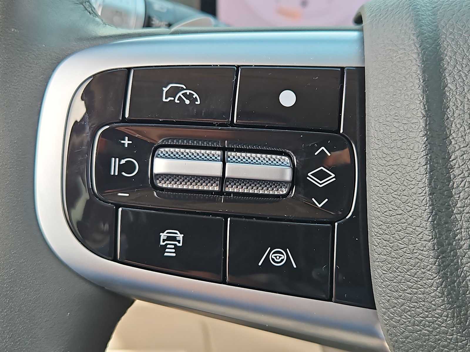 Thumbnail: 2025 Genesis GV80 - 24