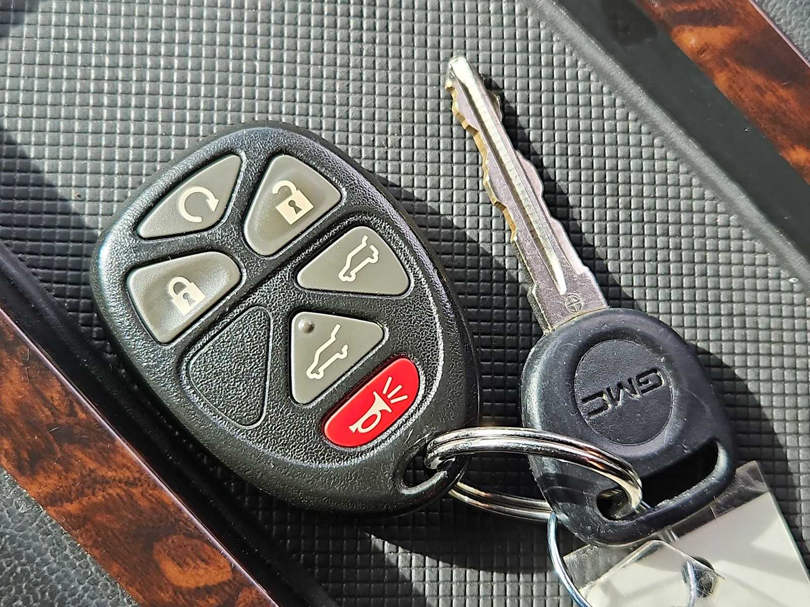 Thumbnail: 2013 GMC Yukon - 35