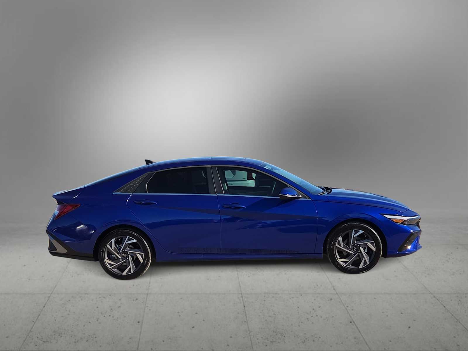 Thumbnail: 2025 Hyundai Elantra - 9