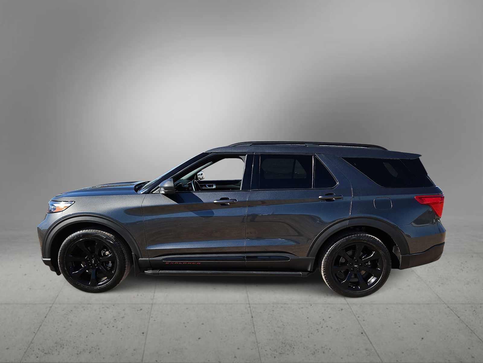 Thumbnail: 2020 Ford Explorer - 5