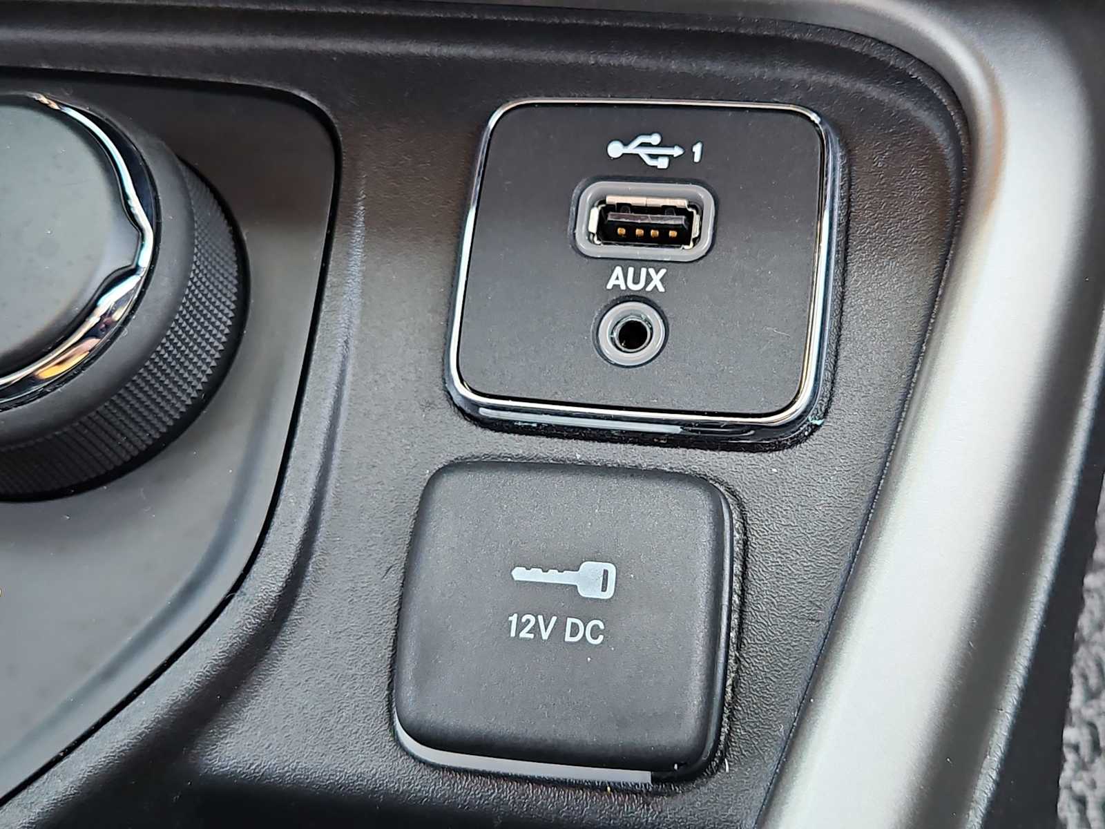 Thumbnail: 2020 Jeep Compass - 30