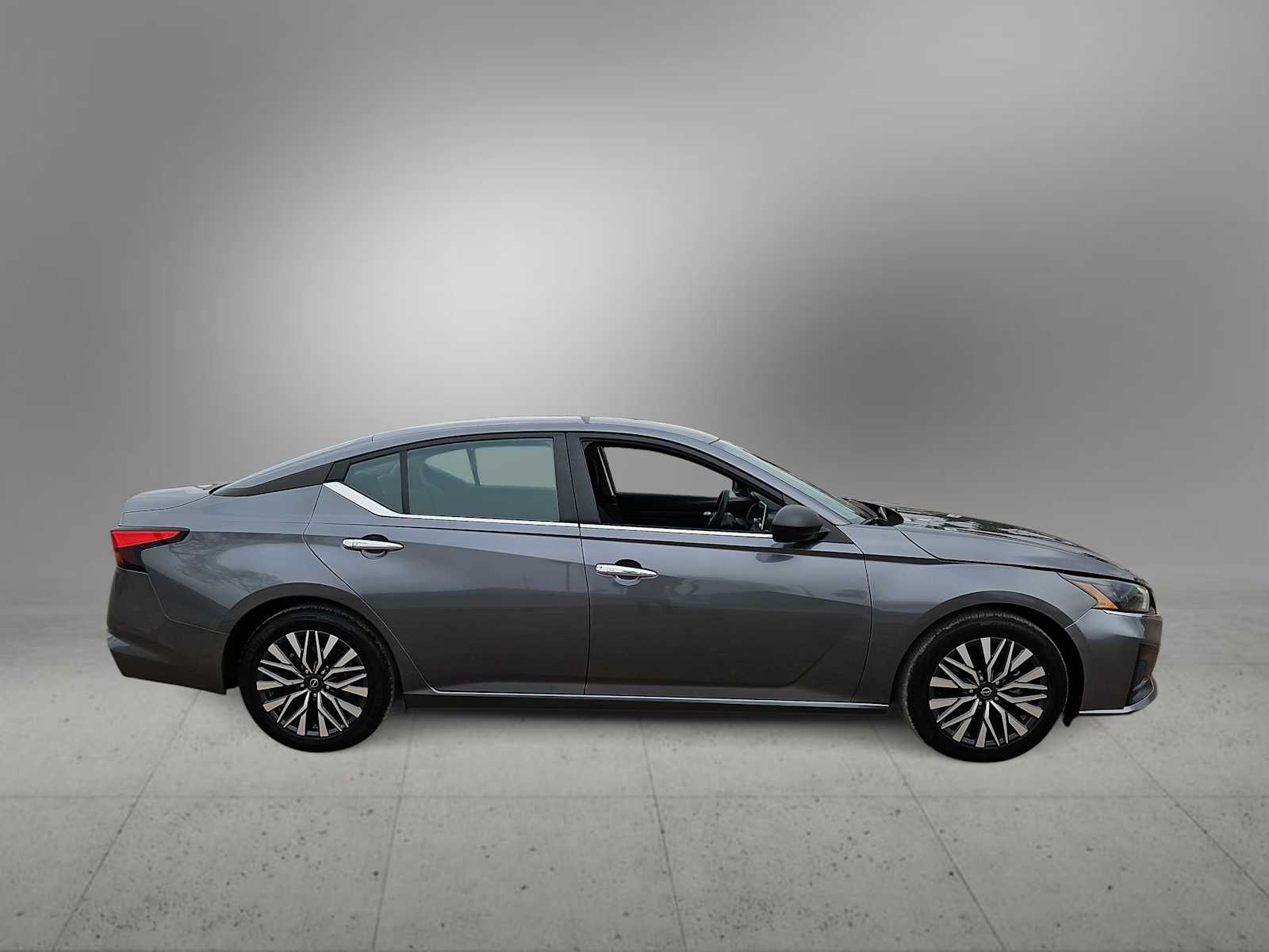 Thumbnail: 2024 Nissan Altima - 9