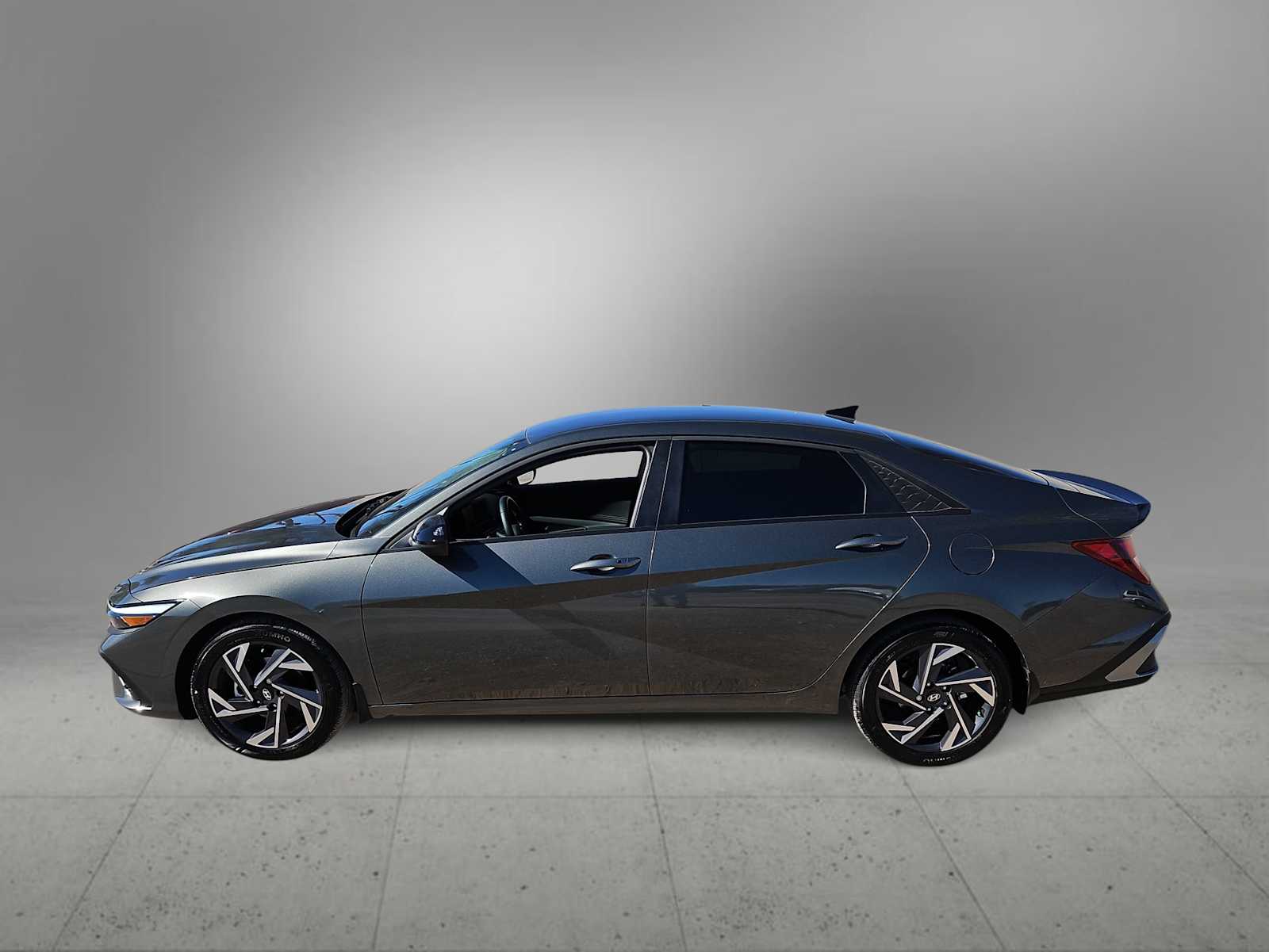 Thumbnail: 2025 Hyundai Elantra - 5