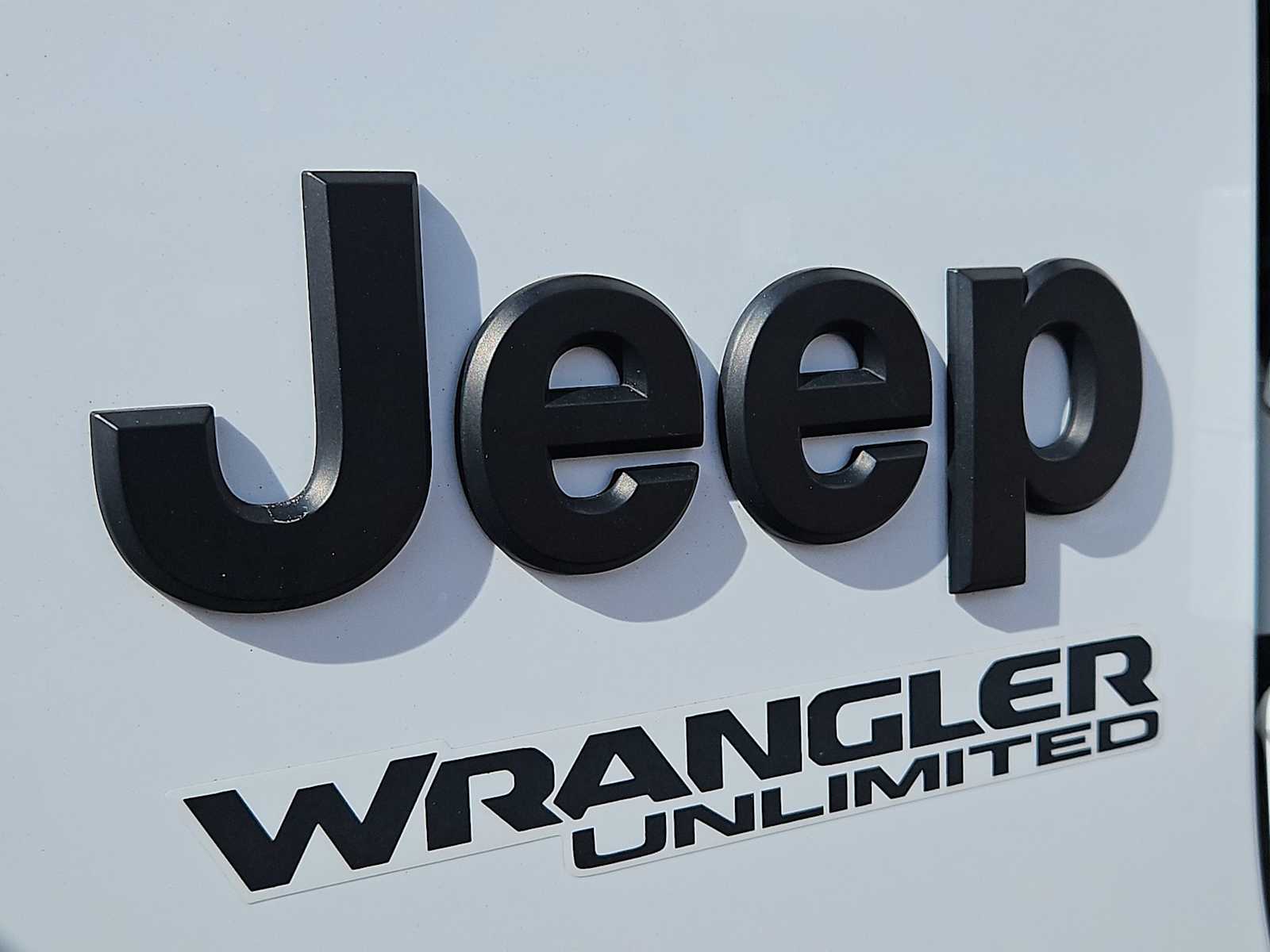 Thumbnail: 2021 Jeep Wrangler - 12