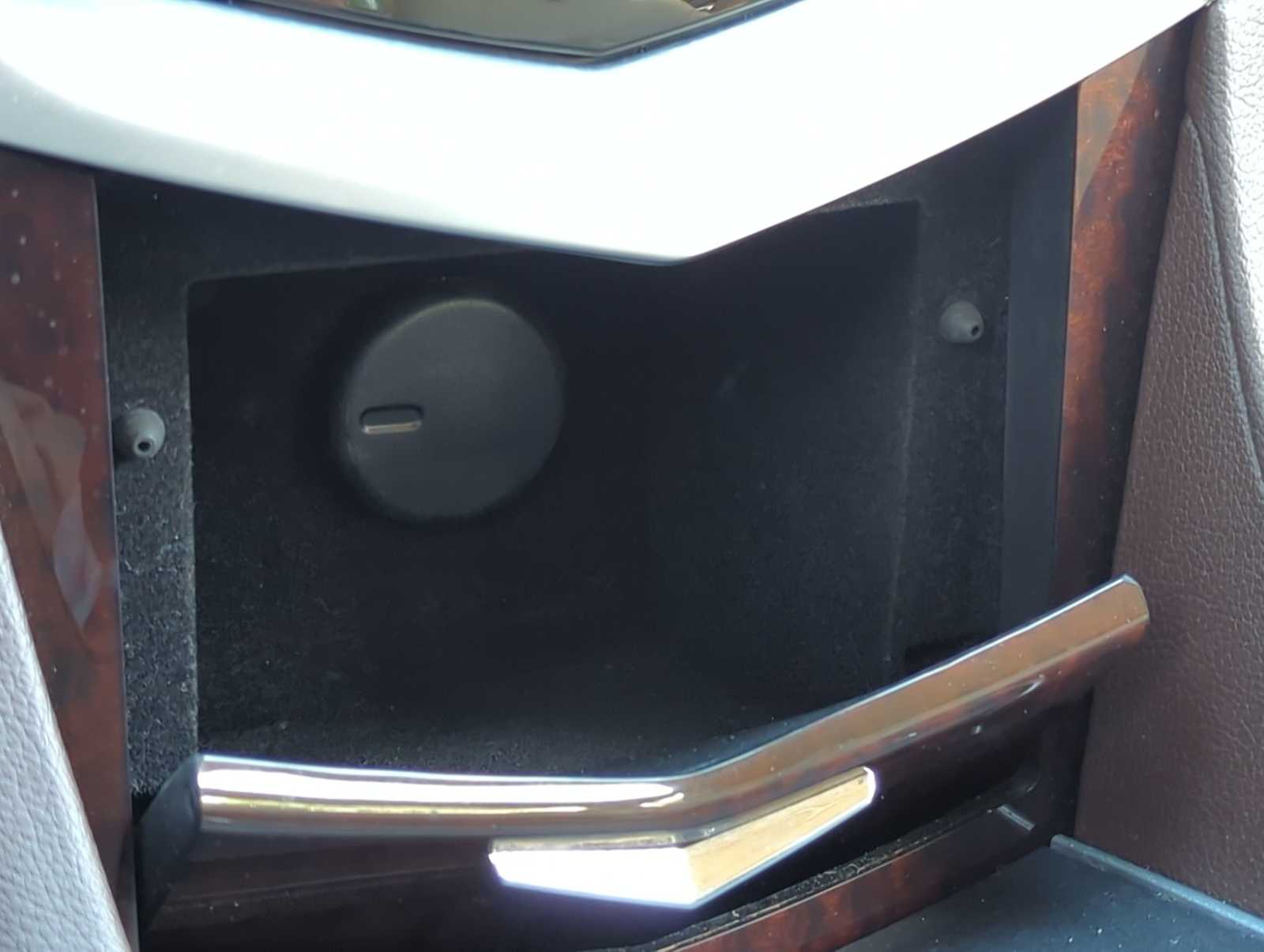 Thumbnail: 2016 Cadillac SRX - 33