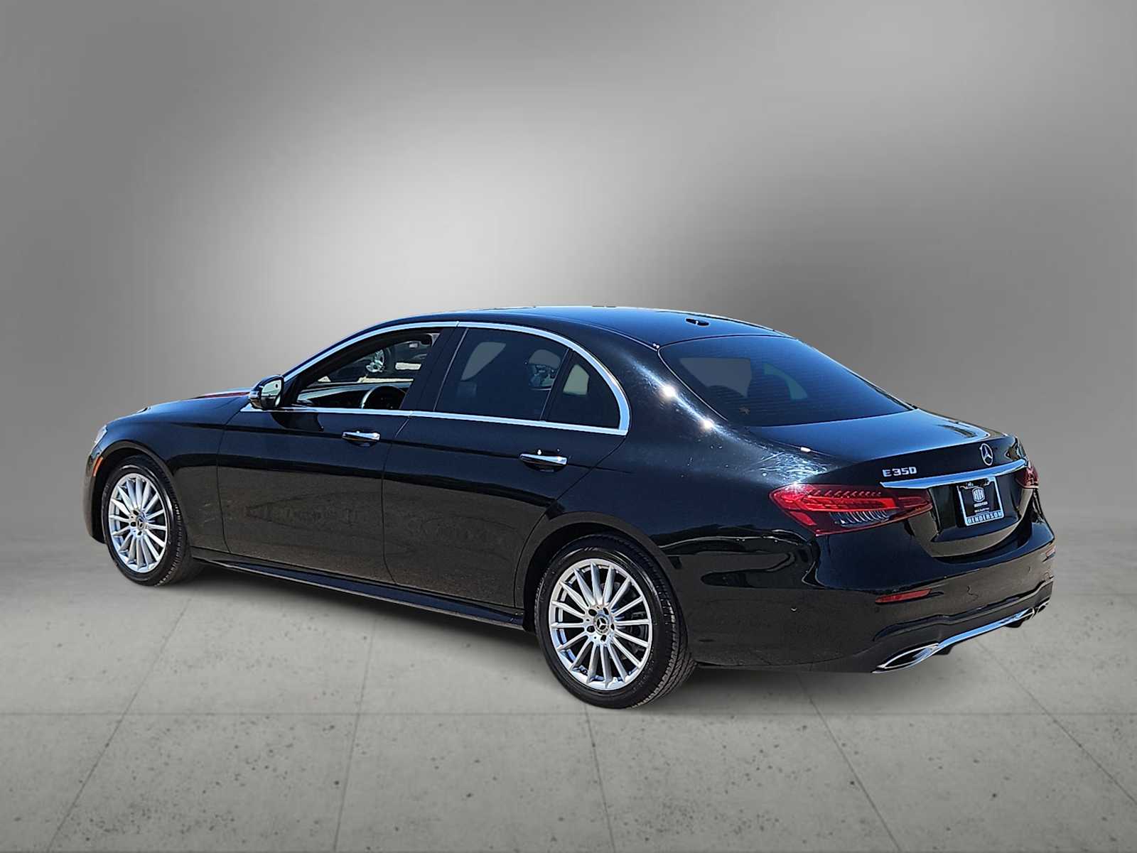 Thumbnail: 2021 Mercedes-Benz E-Class - 6