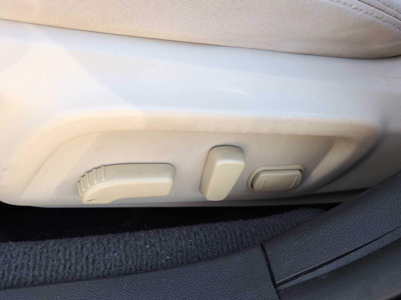 Thumbnail: 2018 Subaru Legacy - 18