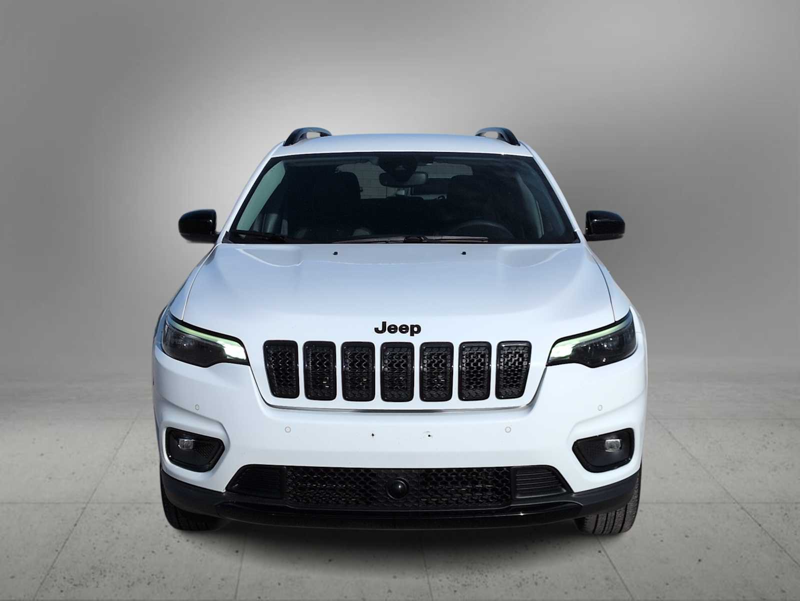 Thumbnail: 2023 Jeep Cherokee - 3