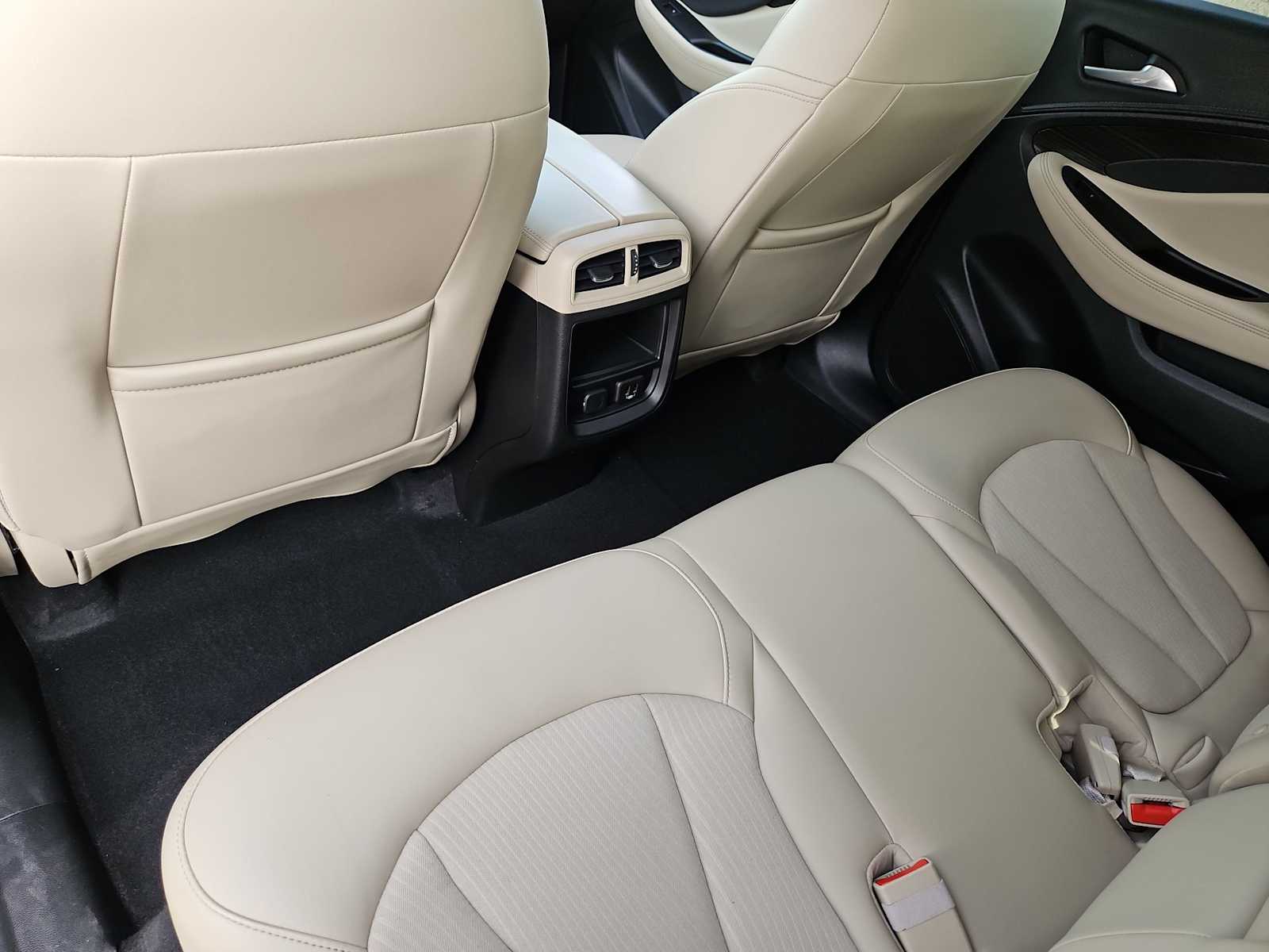 Thumbnail: 2019 Buick Envision - 19